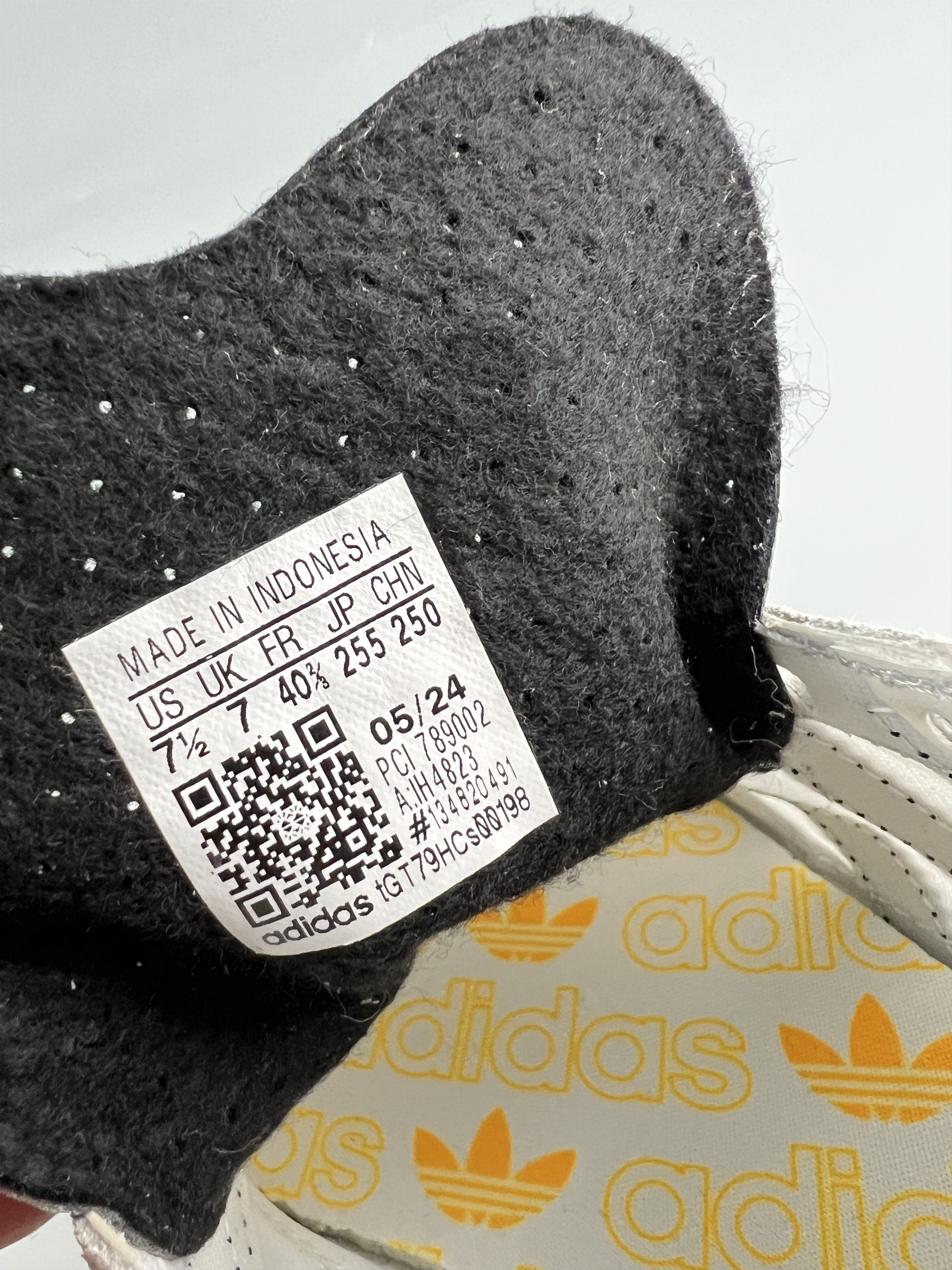 Adidas Adidas SL72 RS Gray White Black Casual Sneakers Size US 7.5 / EU 40-41 - 8 Thumbnail