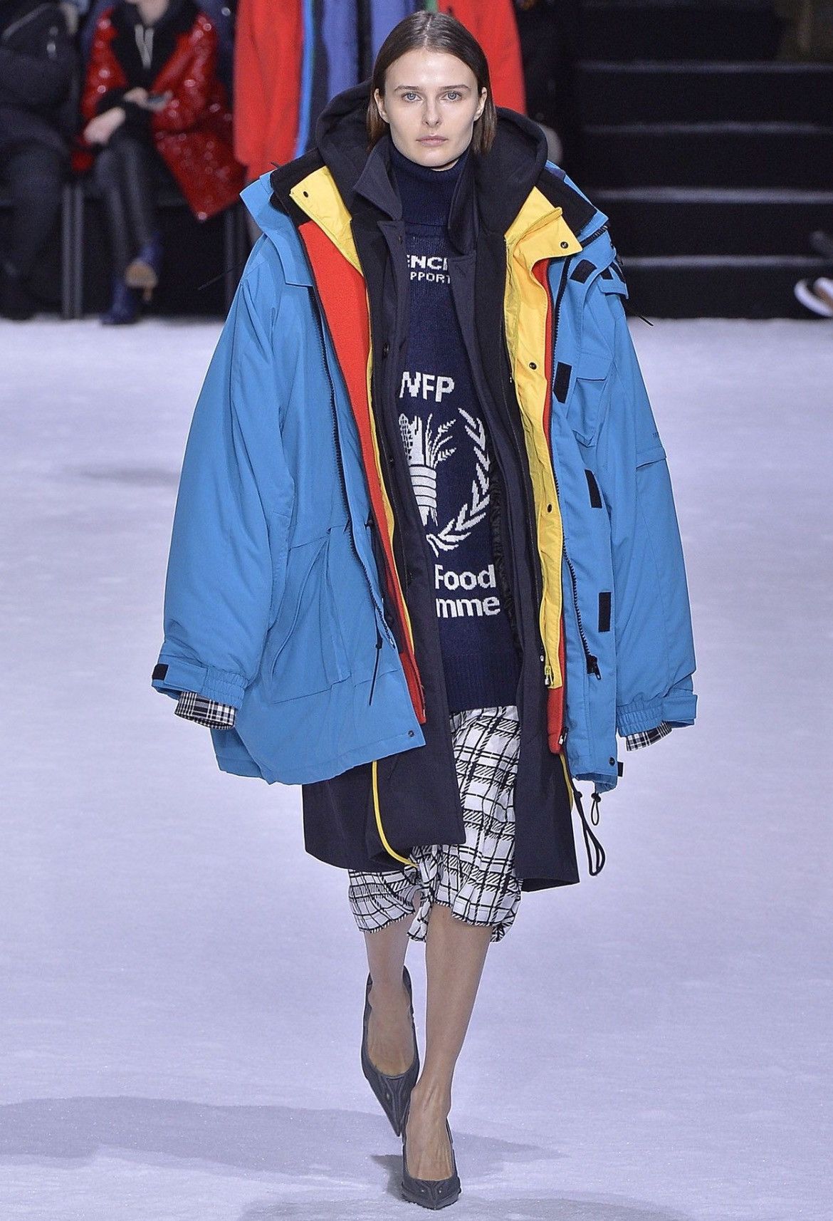 Balenciaga Balenciaga Oversize Blue parka Size US S / EU 44-46 / 1 - 3 Thumbnail