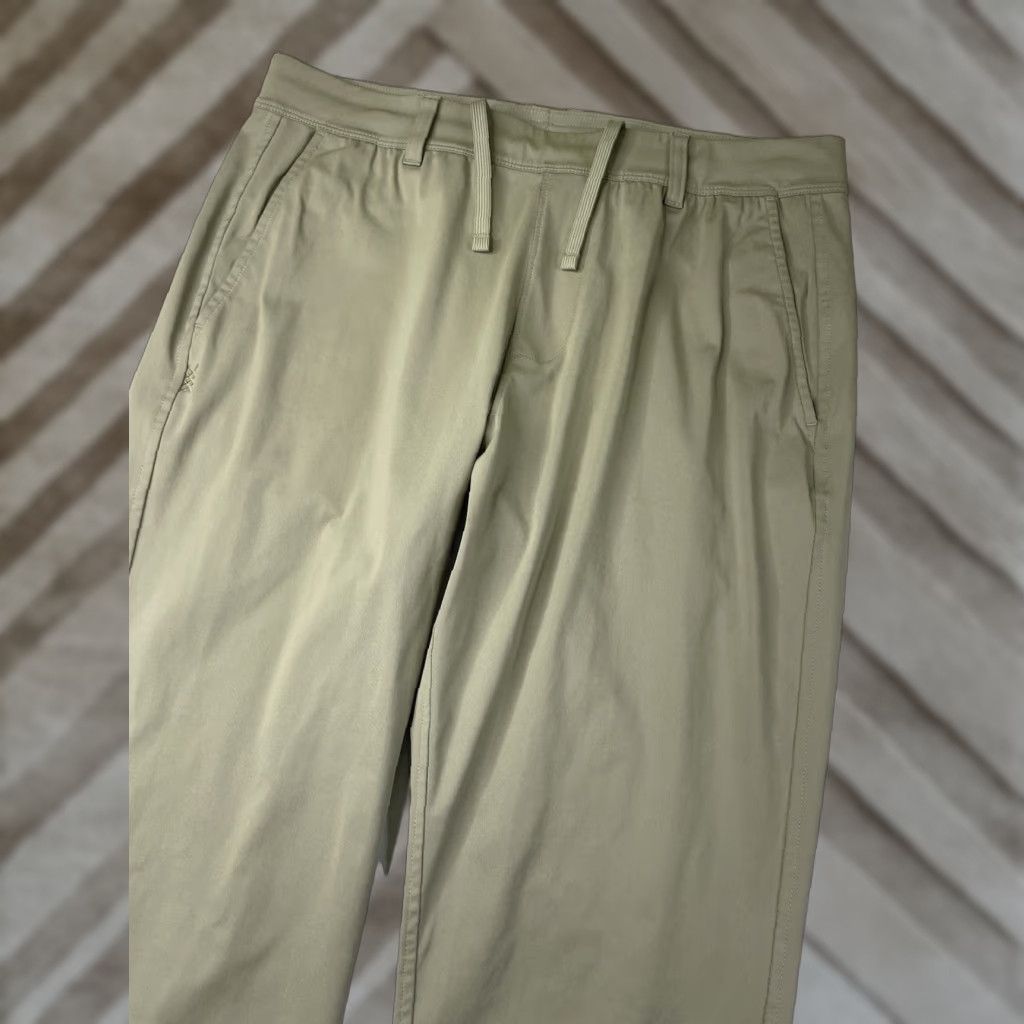 Rhone Rhone Pants Men Regular Beige 101670 Stretch Chino Jogger Flat Front 101670 M Size US 31 - 1 Thumbnail