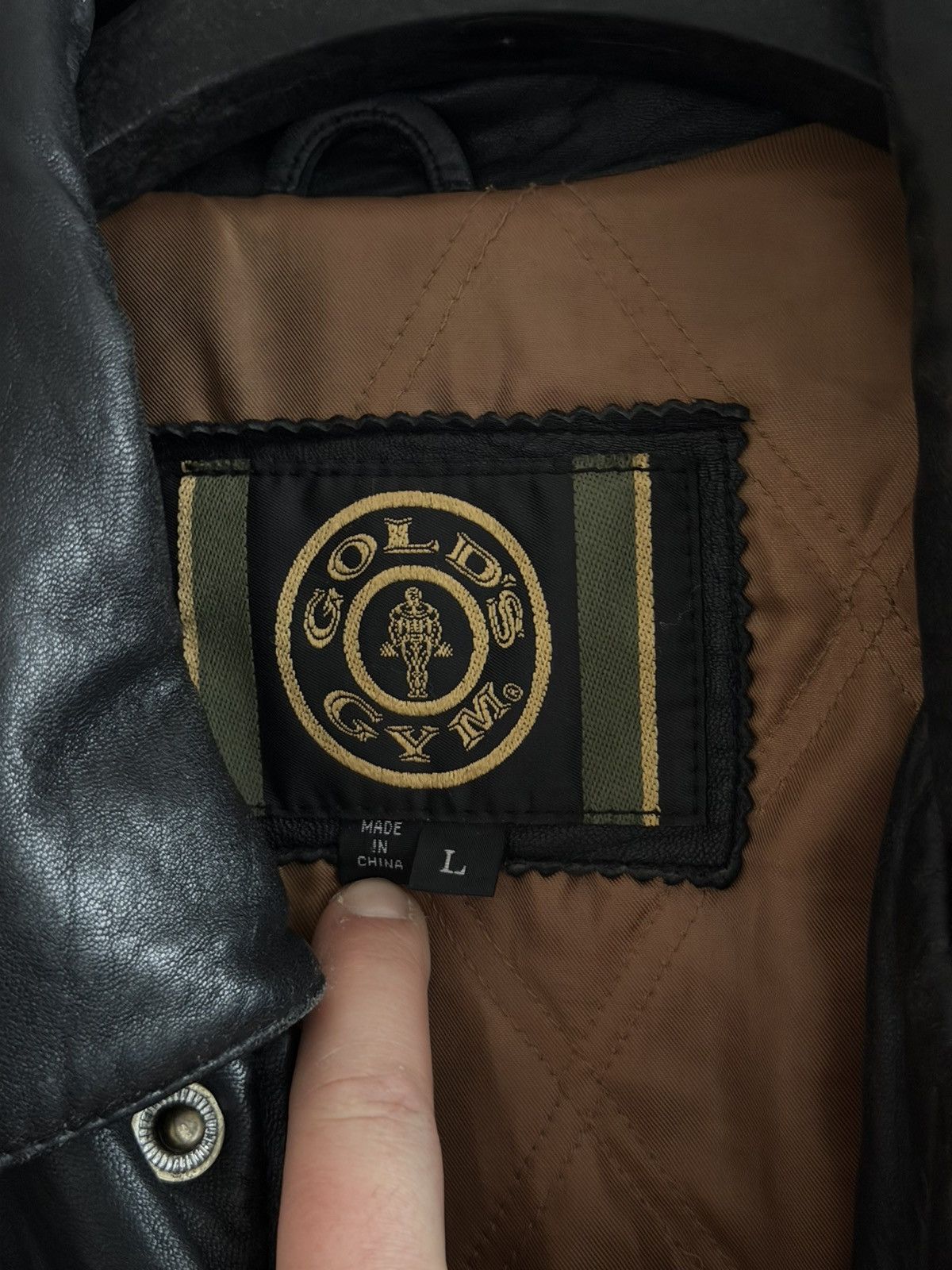 Vintage *RARE* GOLD’S GYM 90s BOMBER LEATHER JACKET BODYBUILDING Size US L / EU 52-54 / 3 - 4 Thumbnail