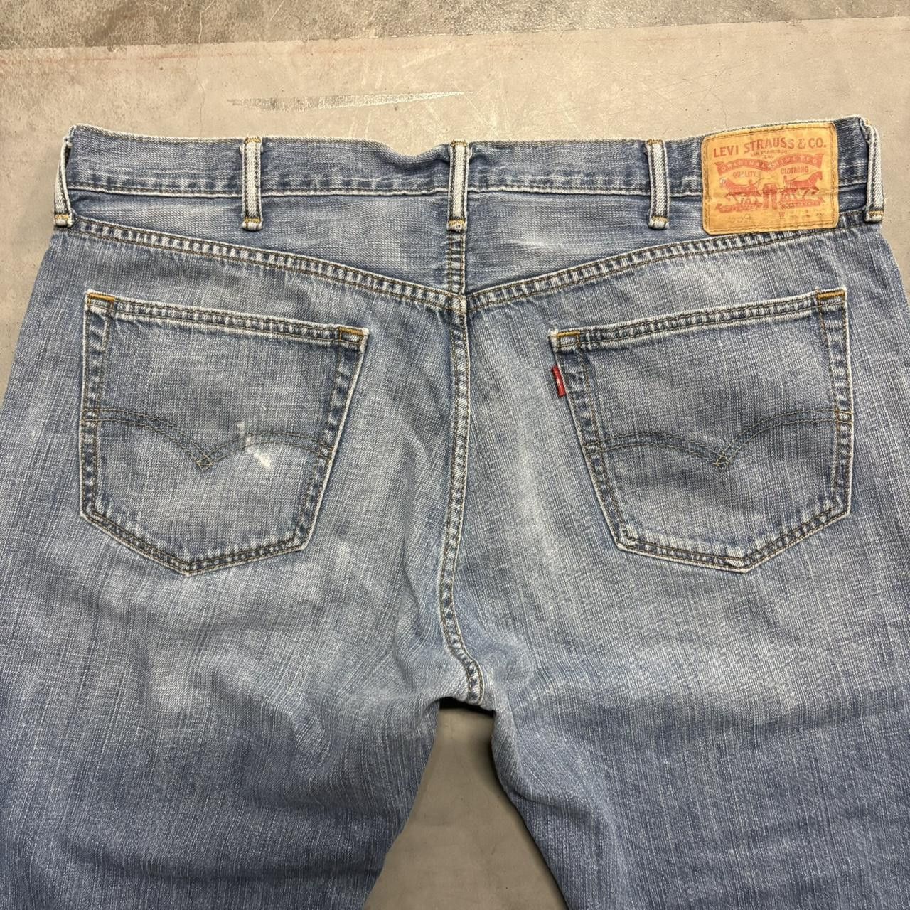 Levi's × Vintage Crazy Vintage Y2K/2000s Baggy Grunge Levis Medium Wash Denim Jeans! Size US 40 / EU 56 - 7 Thumbnail