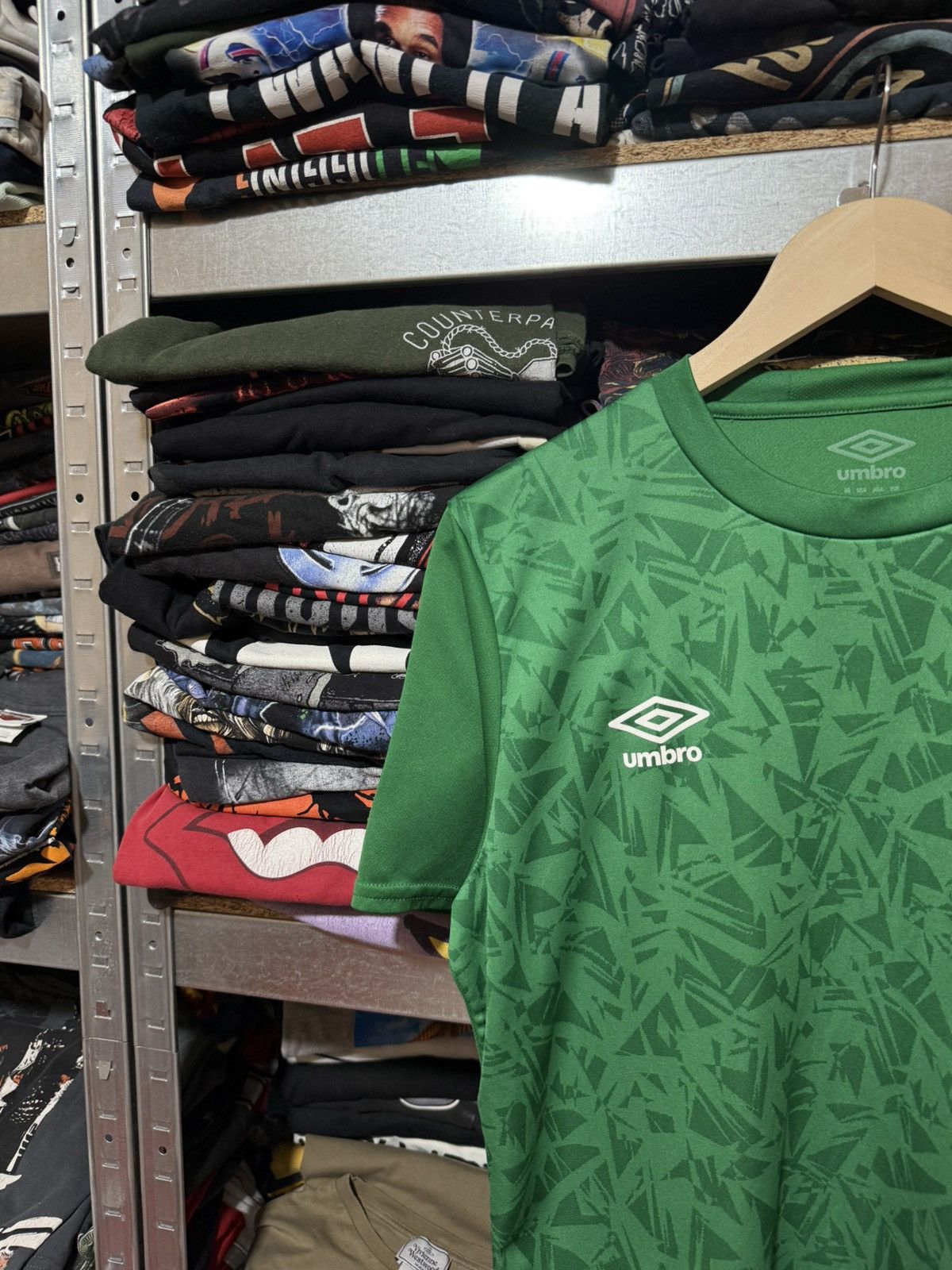Umbro Umbro Ireland 2020 2021 Training Soccer Jersey Size US M / EU 48-50 / 2 - 3 Thumbnail