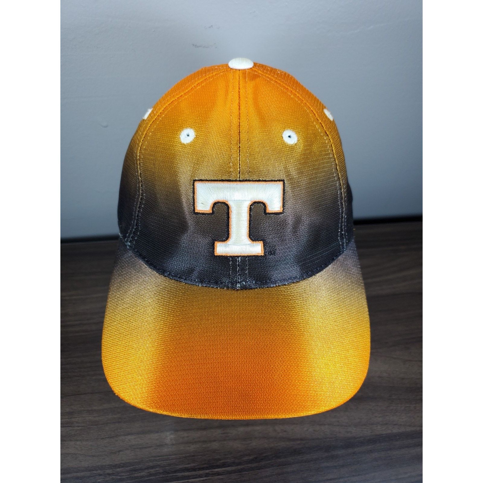 NCAA × Top Of The World Tennessee Volunteers Hat TOW Fitted Cap Size 7 NCAA Vols Size ONE SIZE - 4 Thumbnail