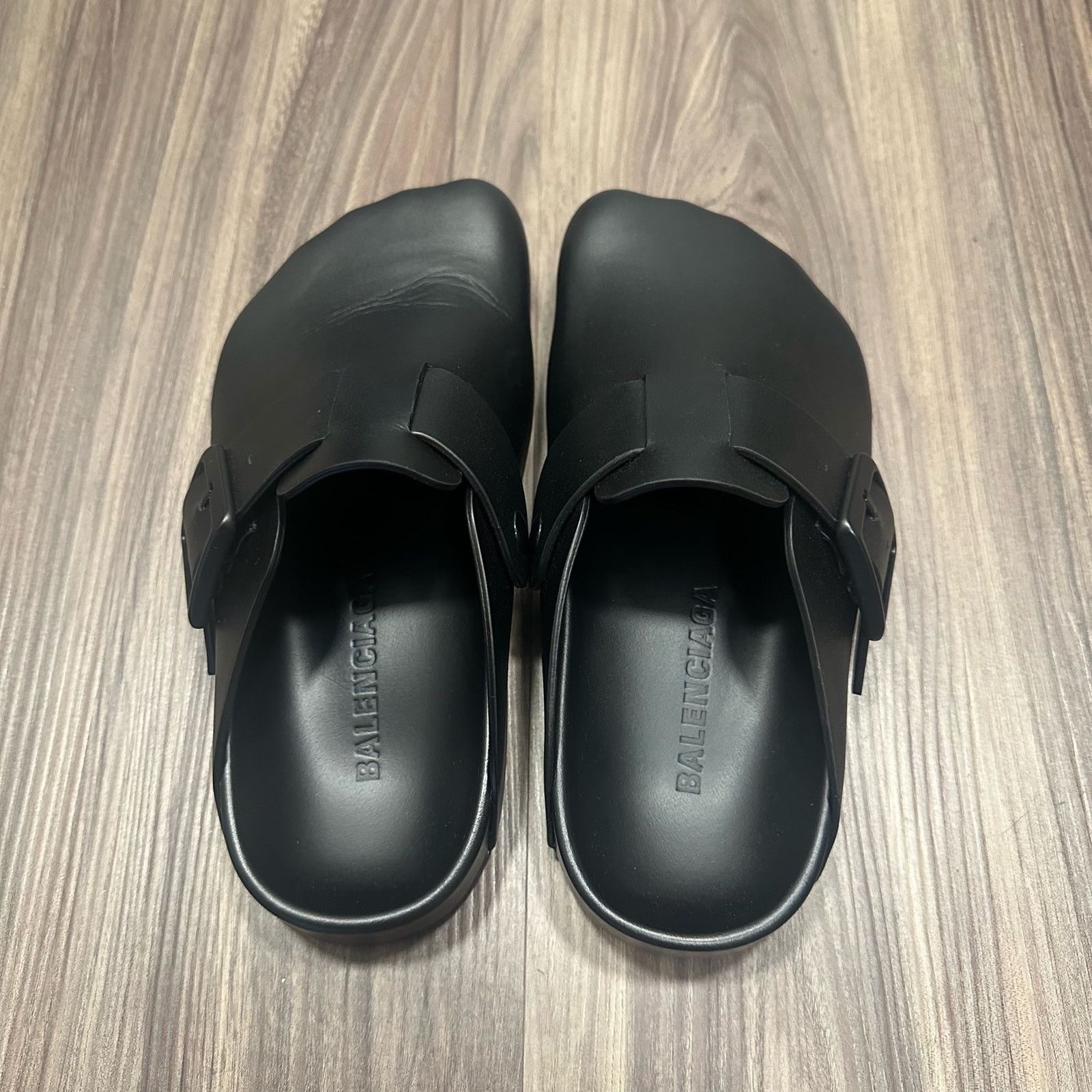 Balenciaga NEW Balenciaga UNISEX Black Leather Sunday Mules | FR/EU 37 Size US 7 / IT 37 - 3 Thumbnail