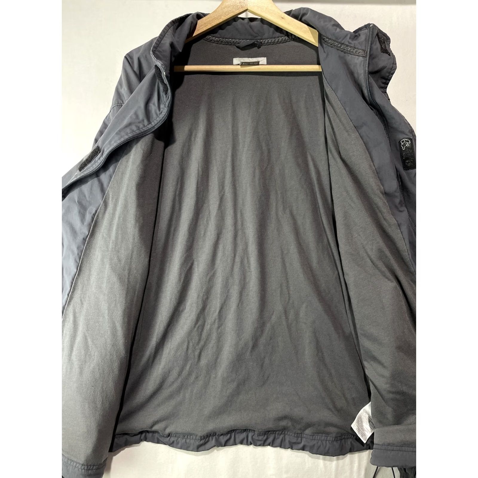 Nike Nike Zip Up Jacket Men’s XL Gray Swoosh Logo Vintage Worn Flaws Zip Zipper Pockets Athletic Casual Activewear Size US XL / EU 56 / 4 - 6 Thumbnail