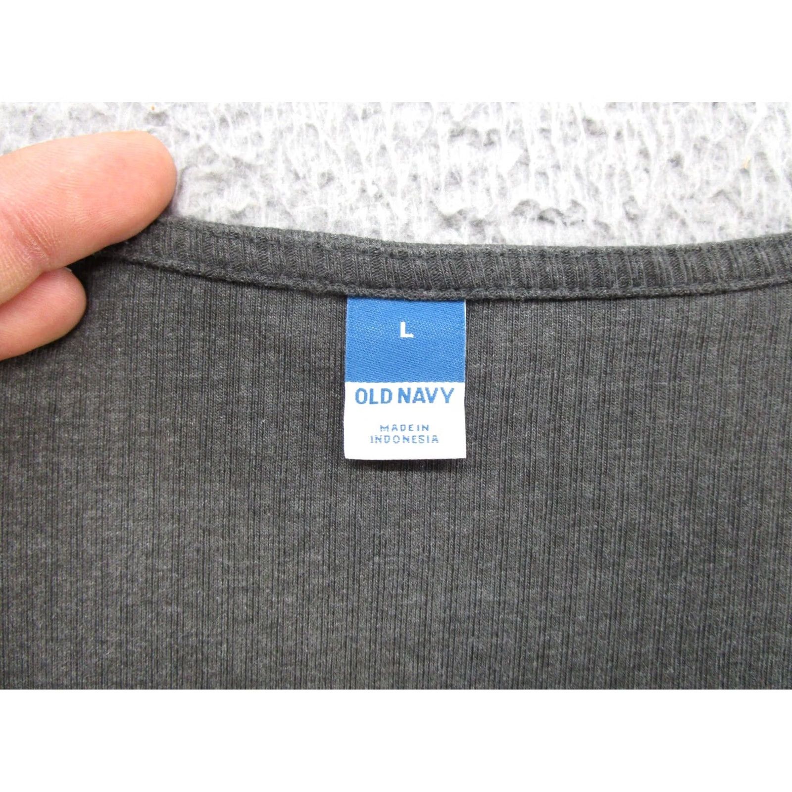 Old Navy Old Navy Gray Long Sleeve Shirt Top Square Neck Snap L Women's Shirt Top New Size L / US 10 / IT 46 - 3 Thumbnail