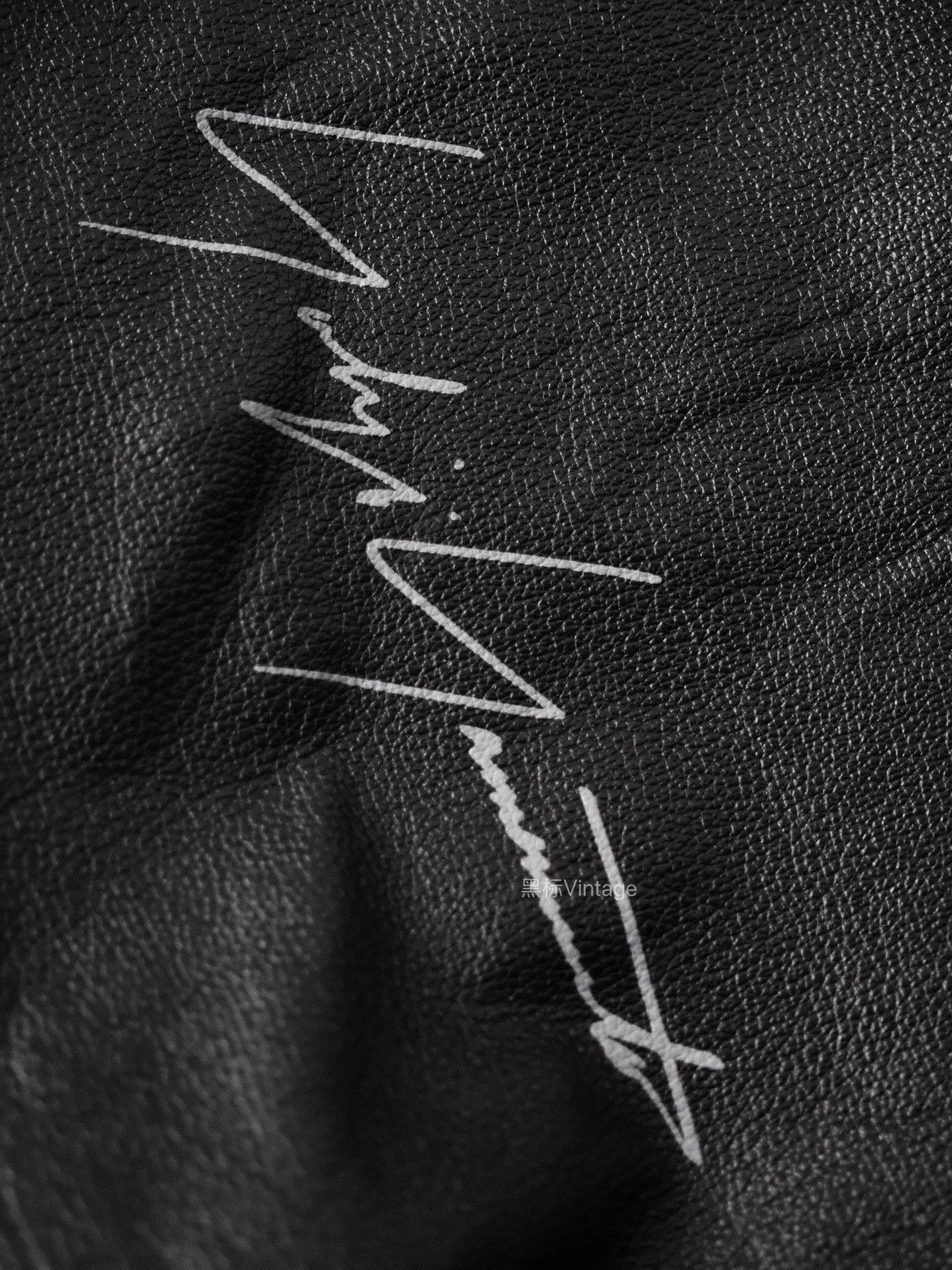 Yohji Yamamoto Yohji Yamamoto Aoyama Ltd Sign Leather Crossbody 9/10 Size ONE SIZE - 8 Thumbnail