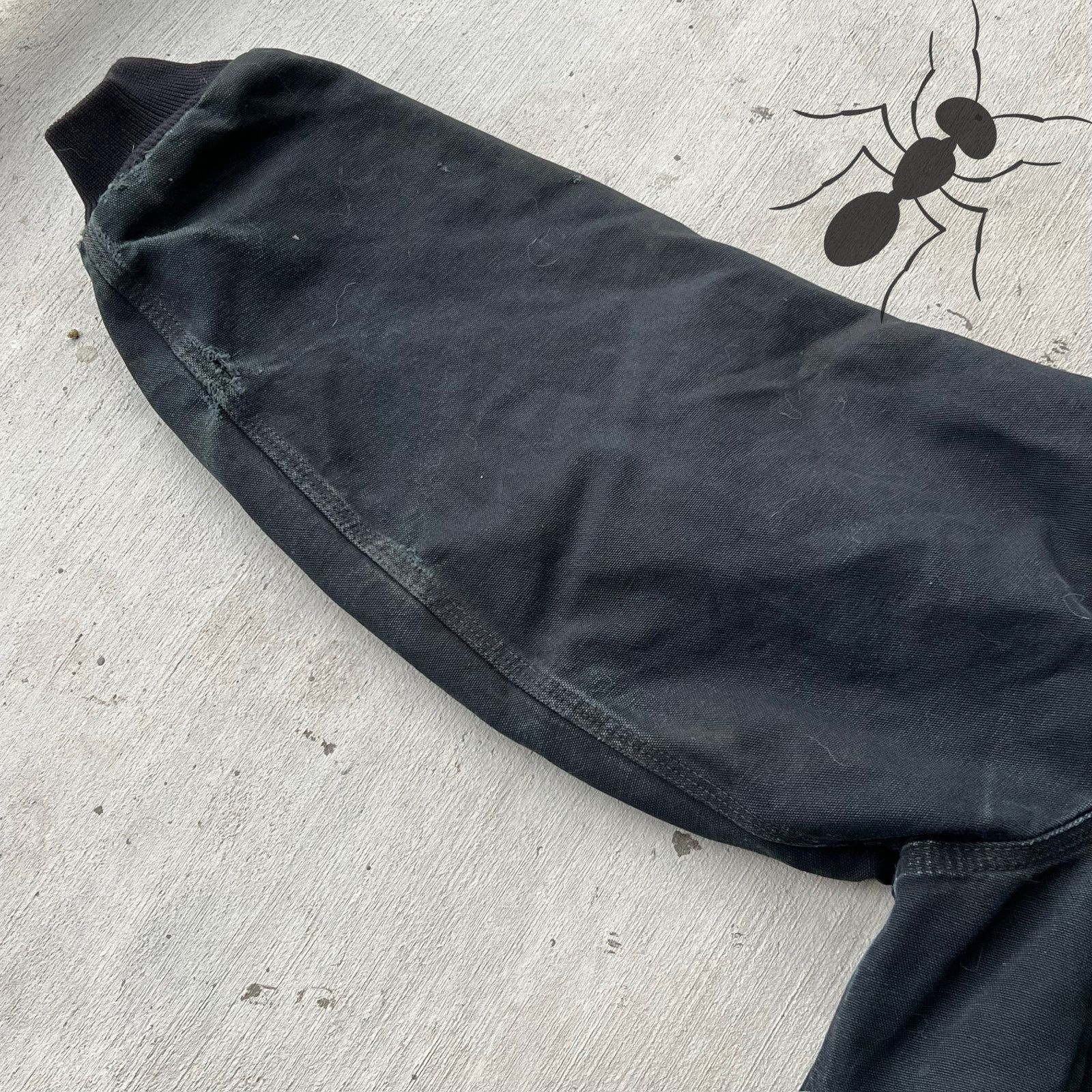 Carhartt × Vintage Carhartt J131 BLK faded black hooded work wear jacket Size US XL / EU 56 / 4 - 9 Thumbnail