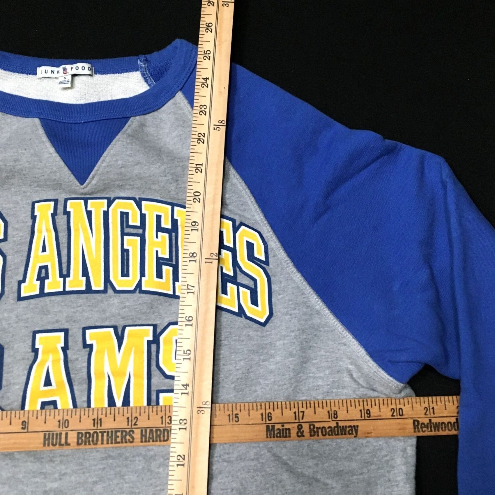 Junk Food JUNK FOOD LA Los Angeles Rams FOOTBALL NFL SWEATSHIRT Adult Small BLUE Size US S / EU 44-46 / 1 - 5 Thumbnail