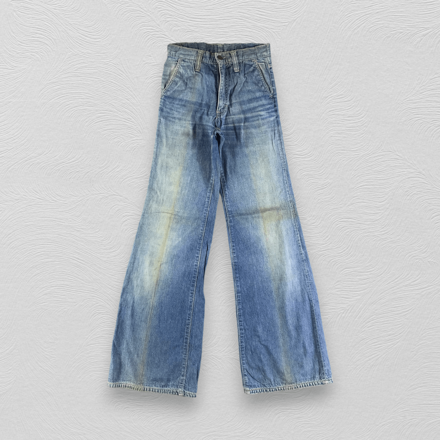Vintage Vintage Wrangler Bell Bottom Jeans Flare Denim KJ2282 Size US 26 / EU 42 - 1 Thumbnail