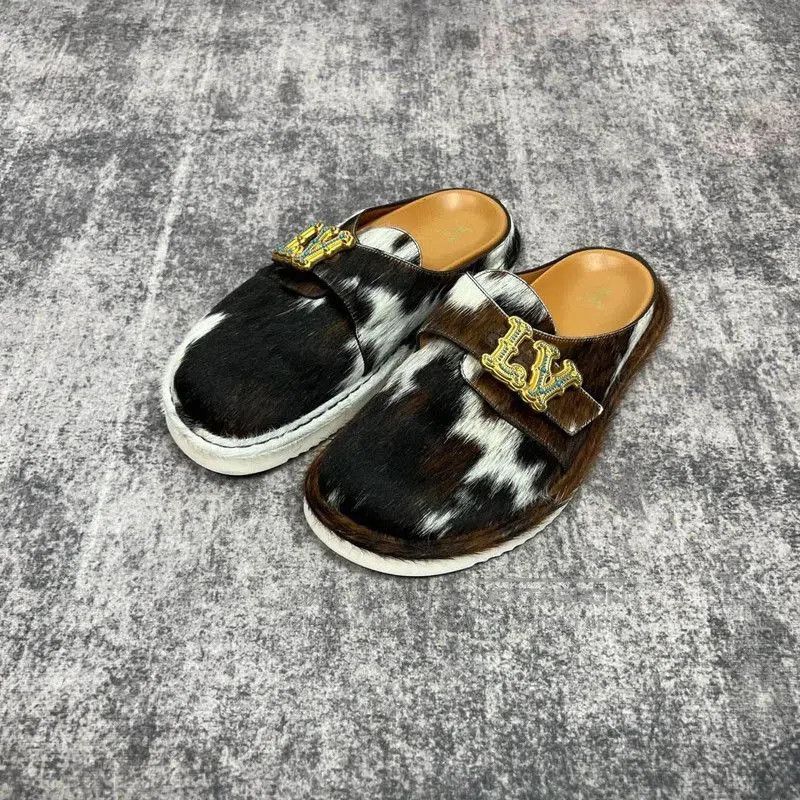 Louis Vuitton Louis Vuitton Easy Black Leather Slip. Size US 8 / EU 41 - 1 Thumbnail
