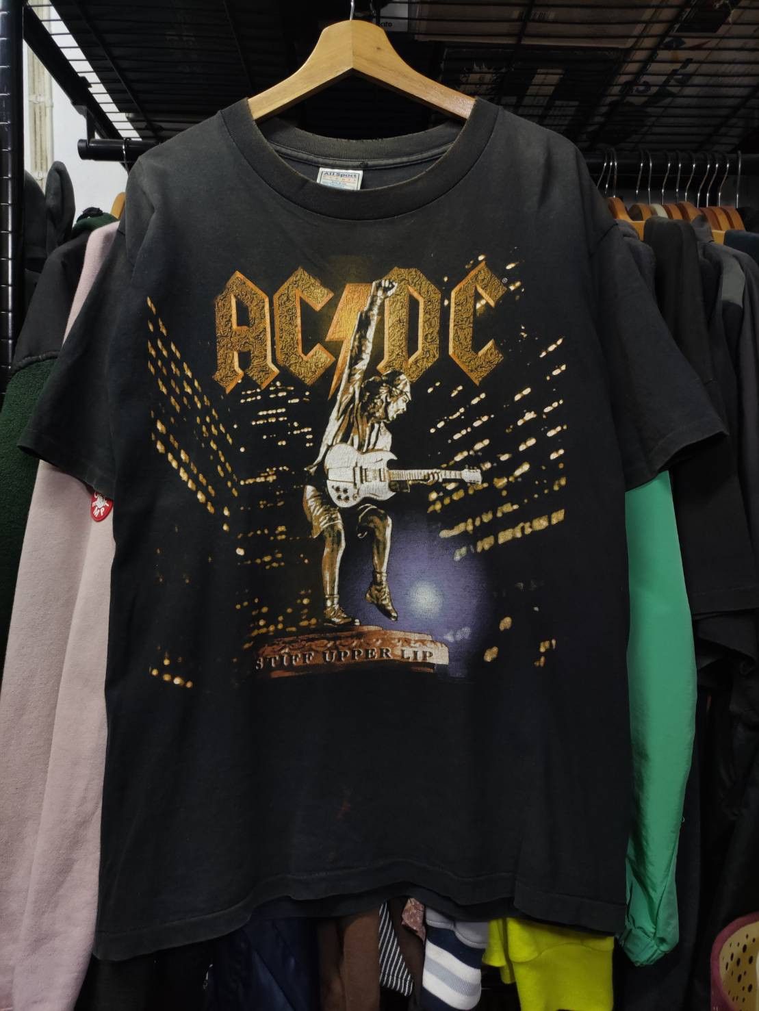 Band Tees Vtg 00's AC/DC " Stiff Upper Lip " Promo Tour T-Shirt Size US L / EU 52-54 / 3 - 3 Thumbnail