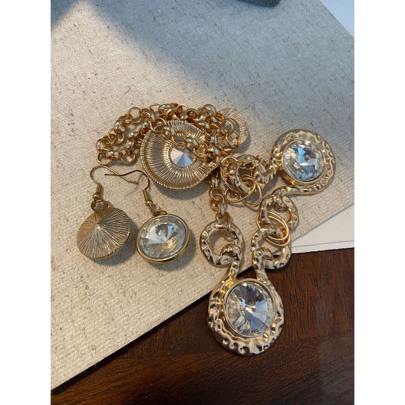 Other necklace and earring set gold tone Size ONE SIZE - 4 Thumbnail