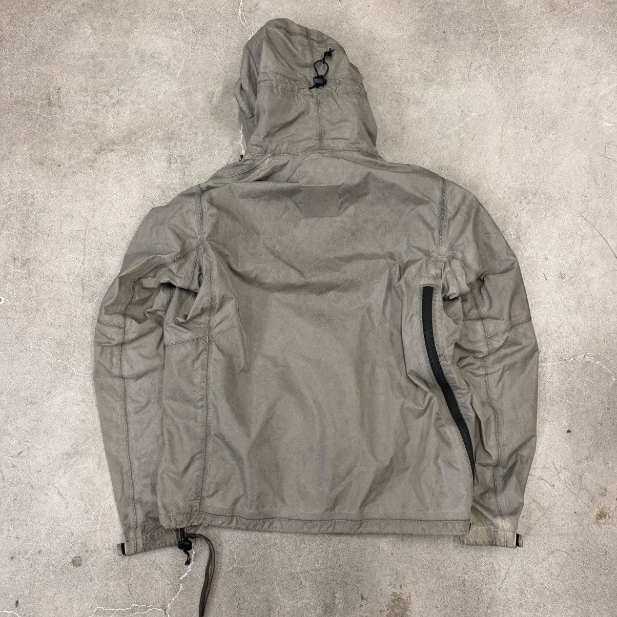 Acronym × Nemen Acronym j43-k [L] ss15 dust Size US L / EU 52-54 / 3 - 2 Thumbnail