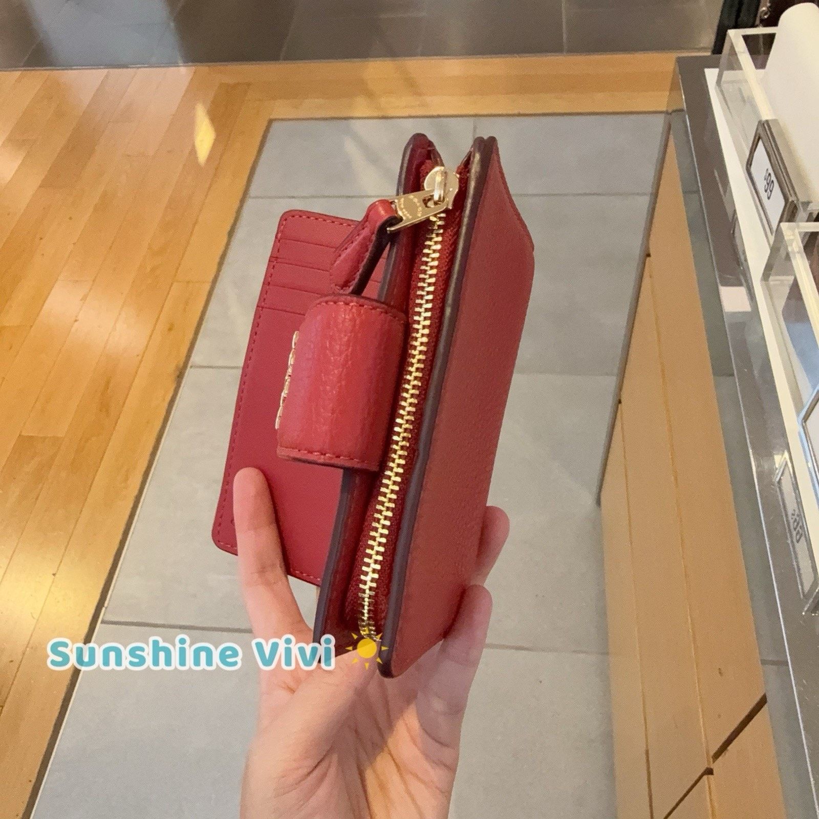 Coach NWT Coach Medium Corner Zip Wallet CBO41 Gold/True Red Size ONE SIZE - 5 Thumbnail