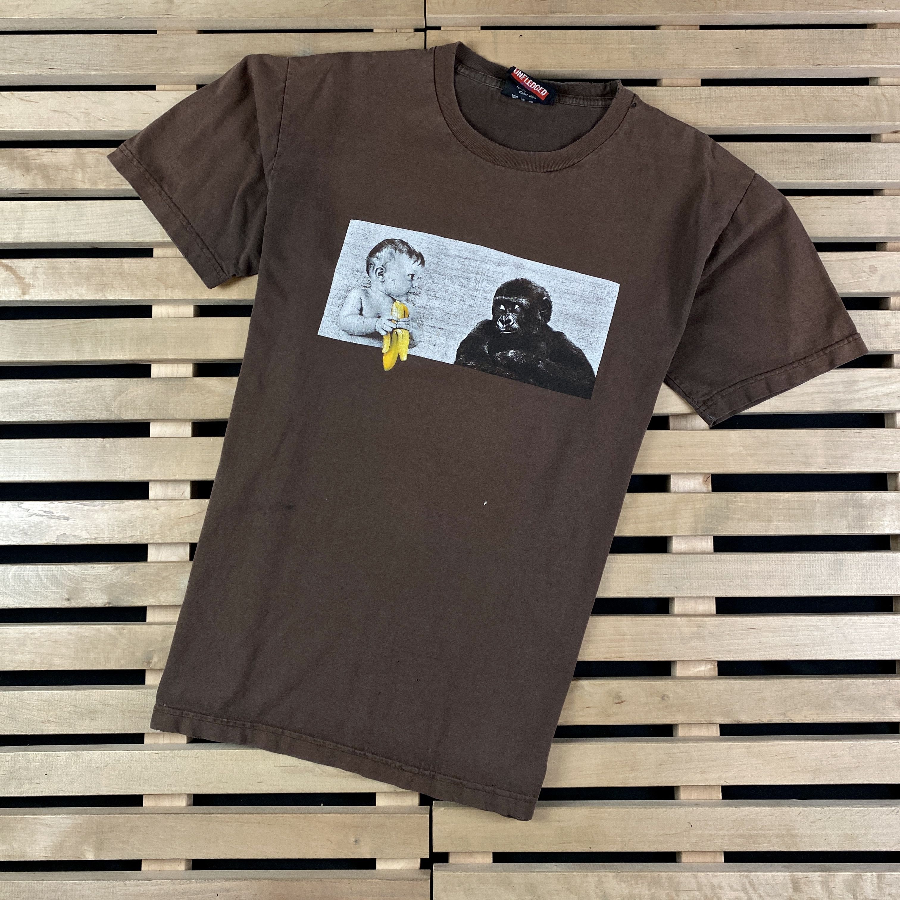 Vintage Mens Vintage T-Shirt Unfledged Humor Monkey Banana Size L Size US L / EU 52-54 / 3 - 1 Thumbnail