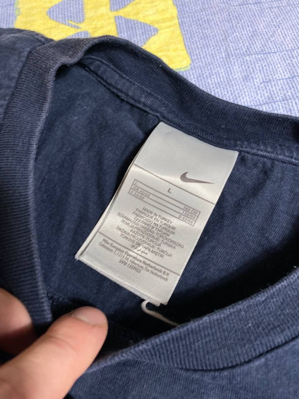 Nike Nike T Shirt big logo Size US L / EU 52-54 / 3 - 7 Thumbnail