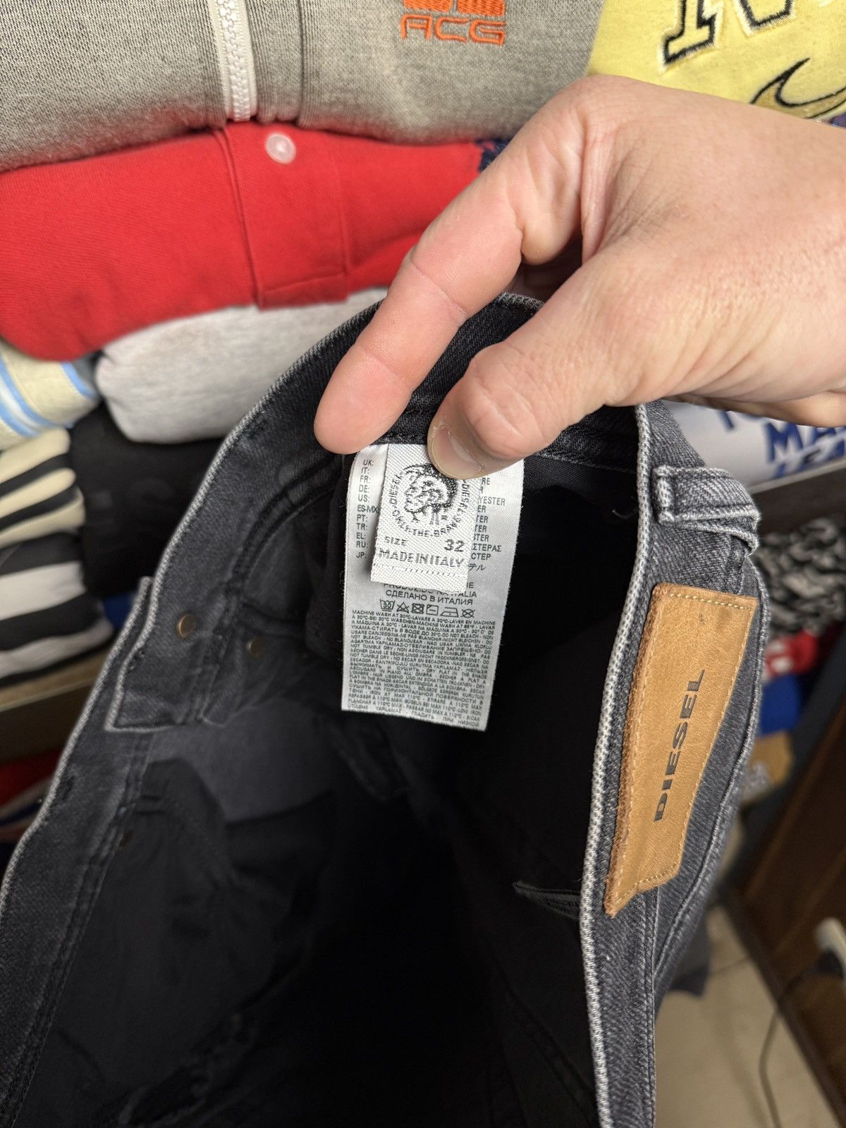 Diesel Diesel Distress Tepphar Slim Carrot Fit Denim Jeans Size US 32 / EU 48 - 11 Thumbnail