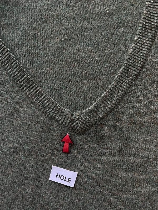 Polo Ralph Lauren Polo Ralph Lauren Small Pony V-Neck Sz XL Size US XL / EU 56 / 4 - 15 Thumbnail