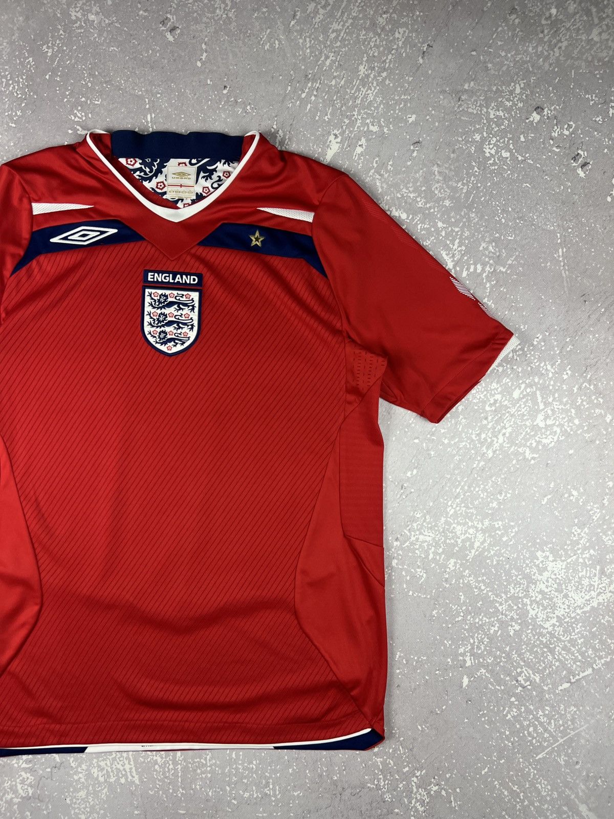Umbro 2008/2010 Umbro England Away Soccer Jersey Shirt Mens S Red Size US S / EU 44-46 / 1 - 2 Thumbnail