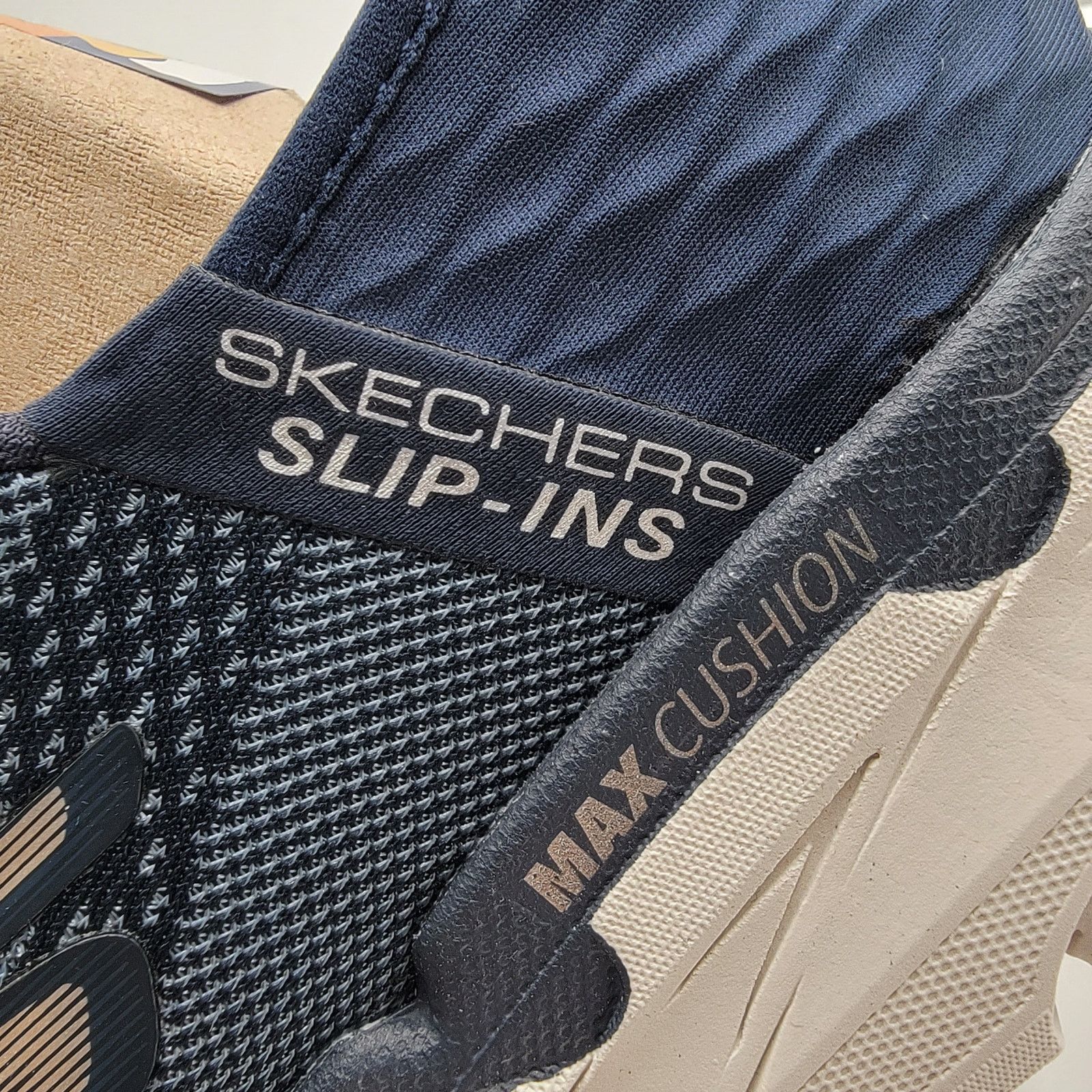 SKECHERS Skechers Max Cushion Slip-Ins Running Shoes 220313Navy Sz7.5 Size US 7.5 / EU 40-41 - 7 Thumbnail