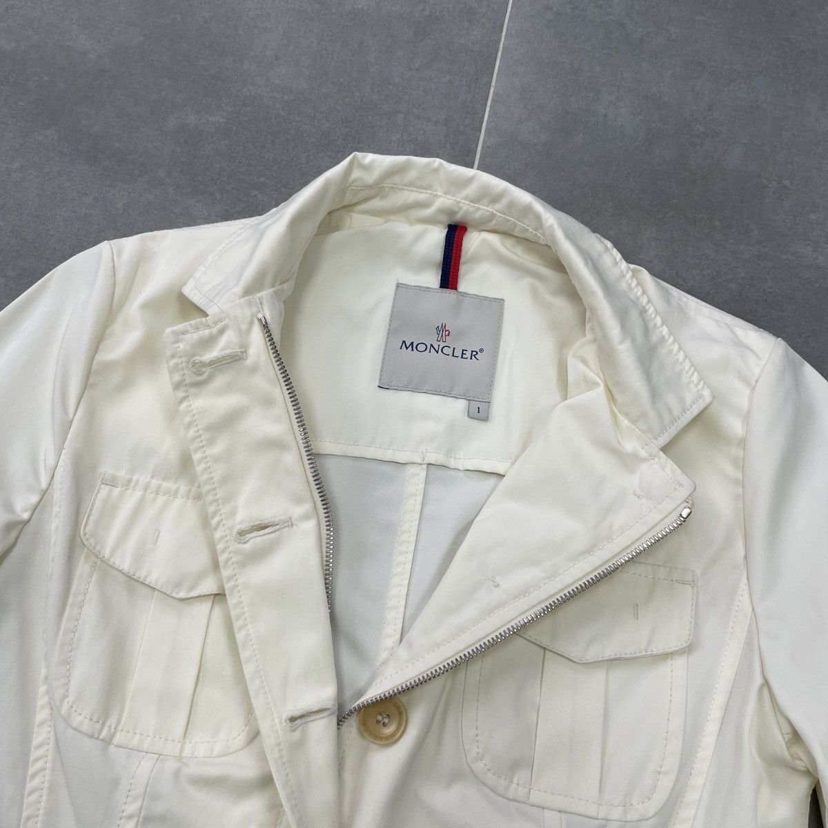 Moncler Authentic Moncler Women Jacket Size 1 (S) Size S / US 4 / IT 40 - 15 Thumbnail