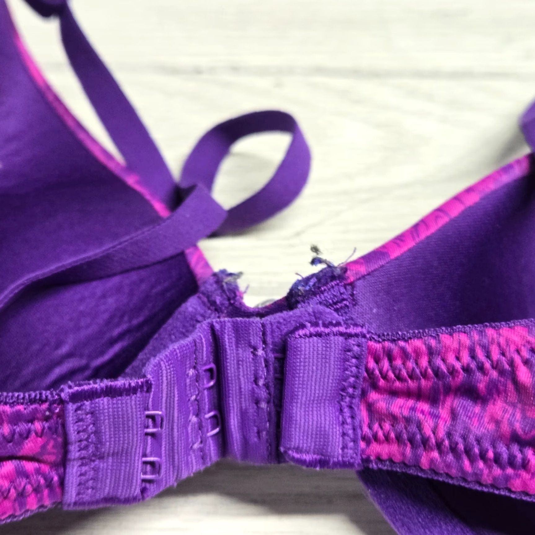 Vintage Maidenform Purple Bra 34B Women's Adult Adjustable Strap Back Closure Lightly Lined Full Coverage Maidenform 34B Purple Women's Bra Size ONE SIZE - 3 Thumbnail