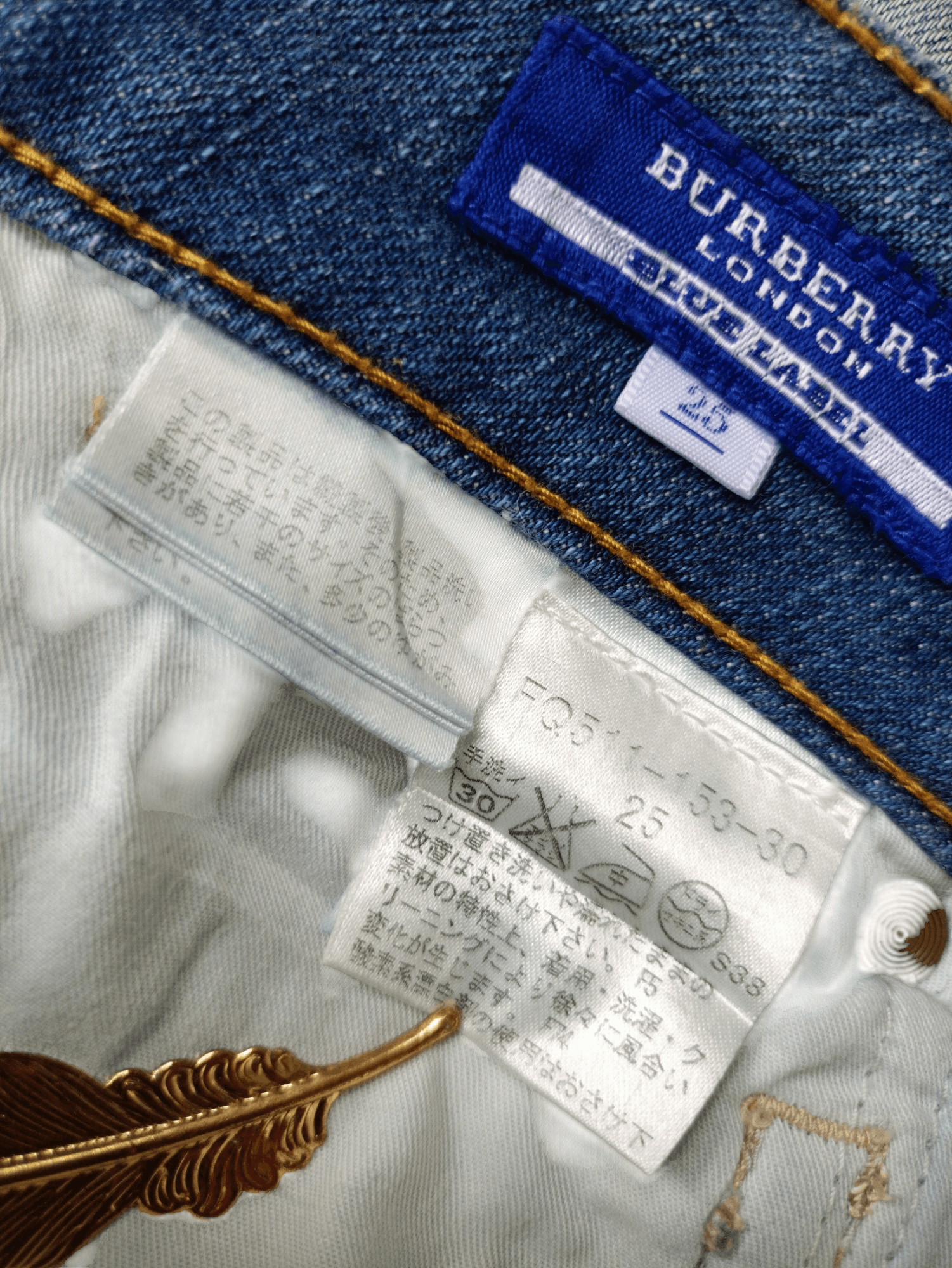 Burberry × Vintage Burberry London Blue Label Vintage Streetwear Denim Bootcut Size 25" / US 0 / IT 36 - 16 Thumbnail