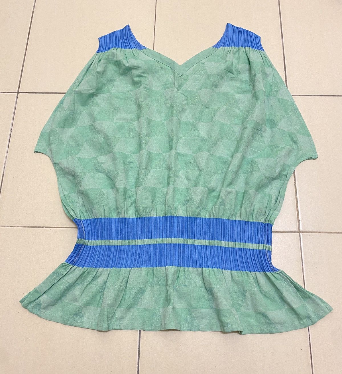 Issey Miyake Issey Miyake A.Poc Inside Pleats Size S / US 4 / IT 40 - 1 Thumbnail