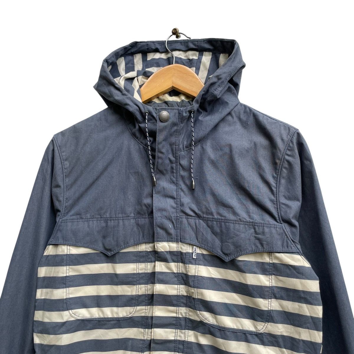 Levi's Vintage Levis Two Tone Stripe Hooded Jacket Size US S / EU 44-46 / 1 - 3 Thumbnail