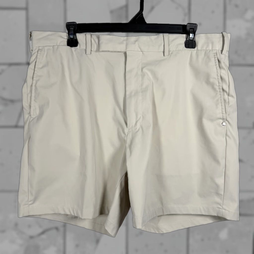 Ralph Lauren Ralph Lauren Shorts Mens Beige Casual 36 Chino Regular Size US 36 / EU 52 - 1 Thumbnail