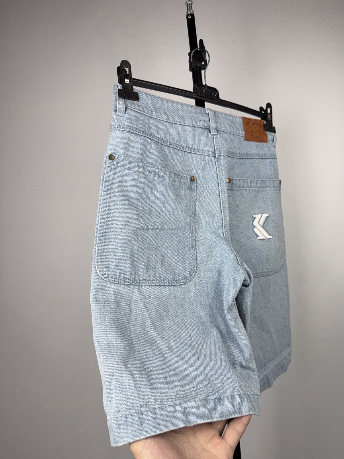 Karl Kani Luxury Karl Kani Y2K SK8 Big Logo Denim Shorts Womens XS Size 28" / US 6 / IT 42 - 10 Thumbnail