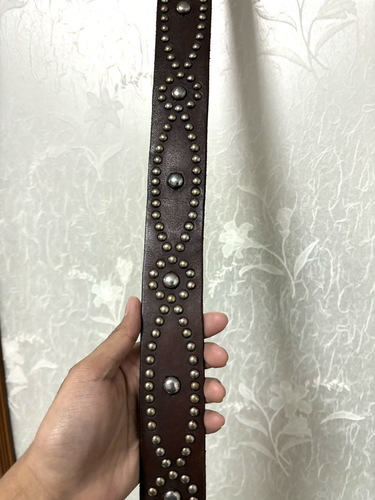 Vintage Vintage Leather Design Studded Belt (size 32-36) Size ONE SIZE - 7 Thumbnail