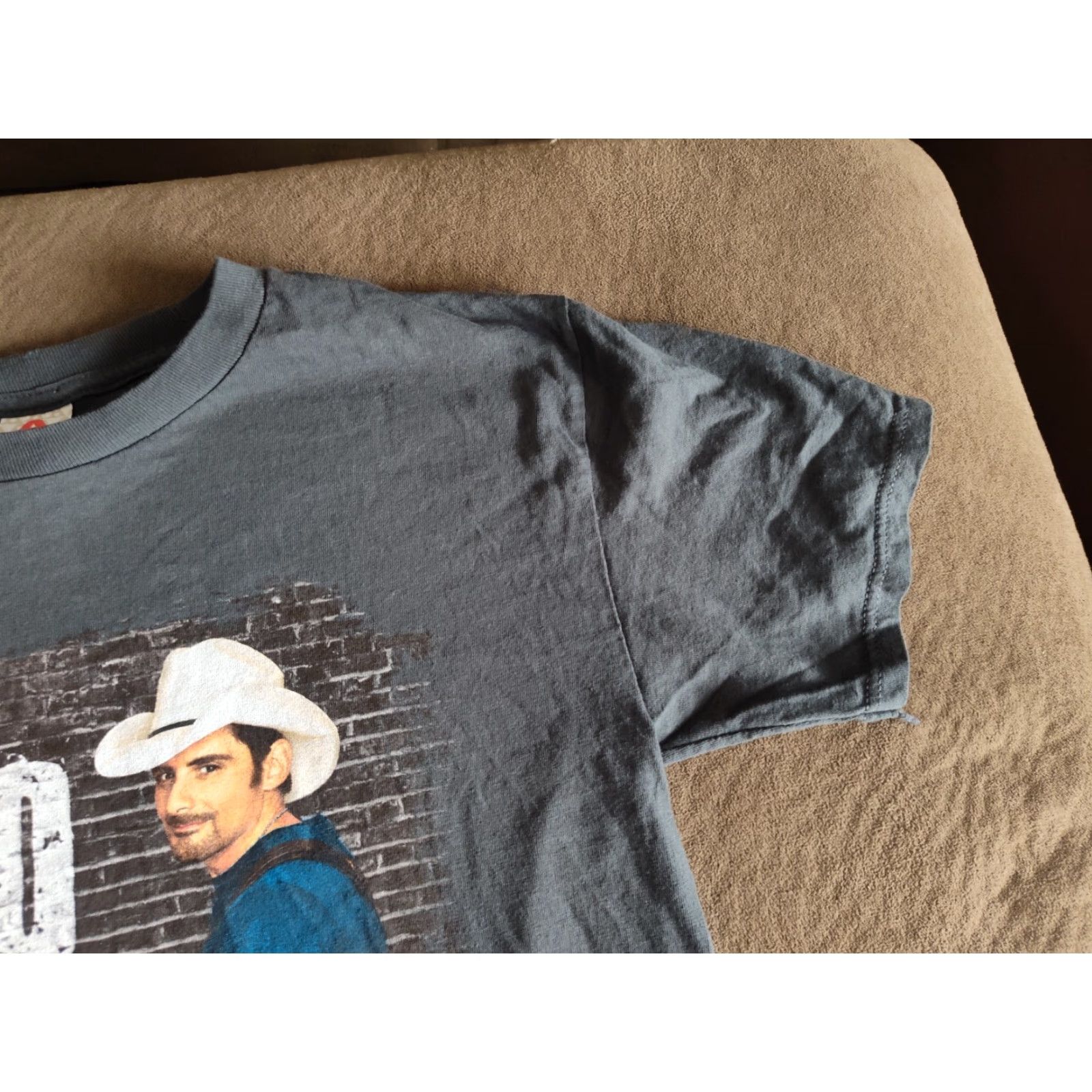 Vintage VINTAGE/NOT VINTAGE? No—BRAD PAISLEY Country Music T-Shirt Concert Tour Alstyle Gray Crew Neck Short Sleeve Size M Mens Size US M / EU 48-50 / 2 - 5 Thumbnail