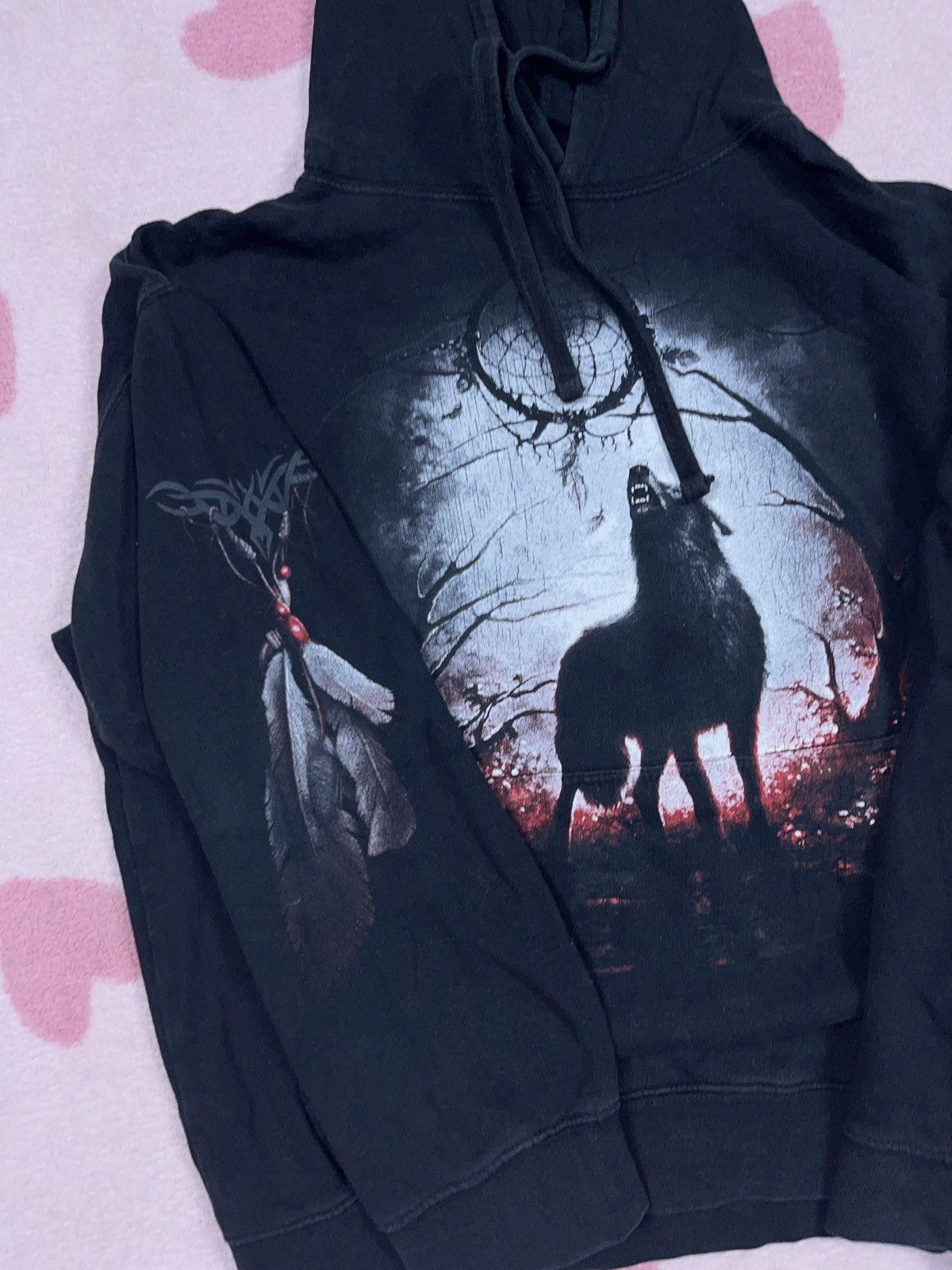 Vintage ➕ y2k vintage wolf spirit animal boxy hoodie washed black Size US M / EU 48-50 / 2 - 3 Thumbnail
