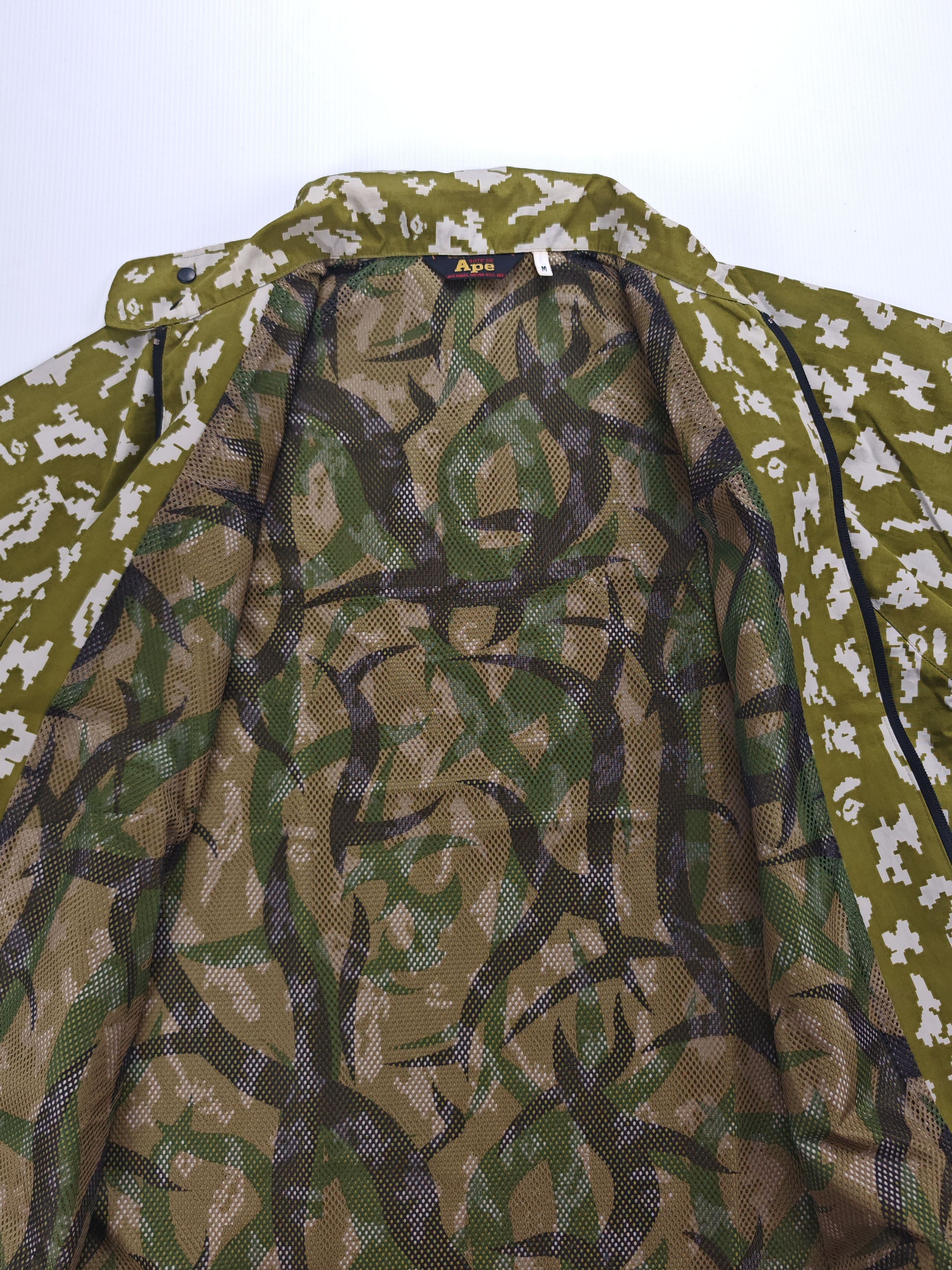 Bape × Vintage Vintage A BATHING APE BAPE Digital Camo Coach Jacket Size US M / EU 48-50 / 2 - 14 Thumbnail