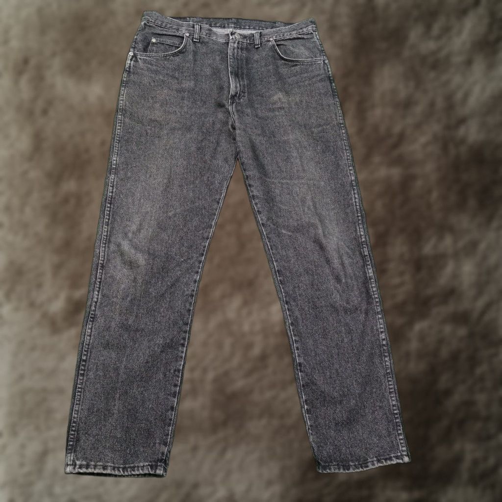 Wrangler VINTAGE WRANGLER CHARCOAL WASH DENIM JEANS MENS 38X34 USA MADE Size US 38 / EU 54 - 1 Thumbnail