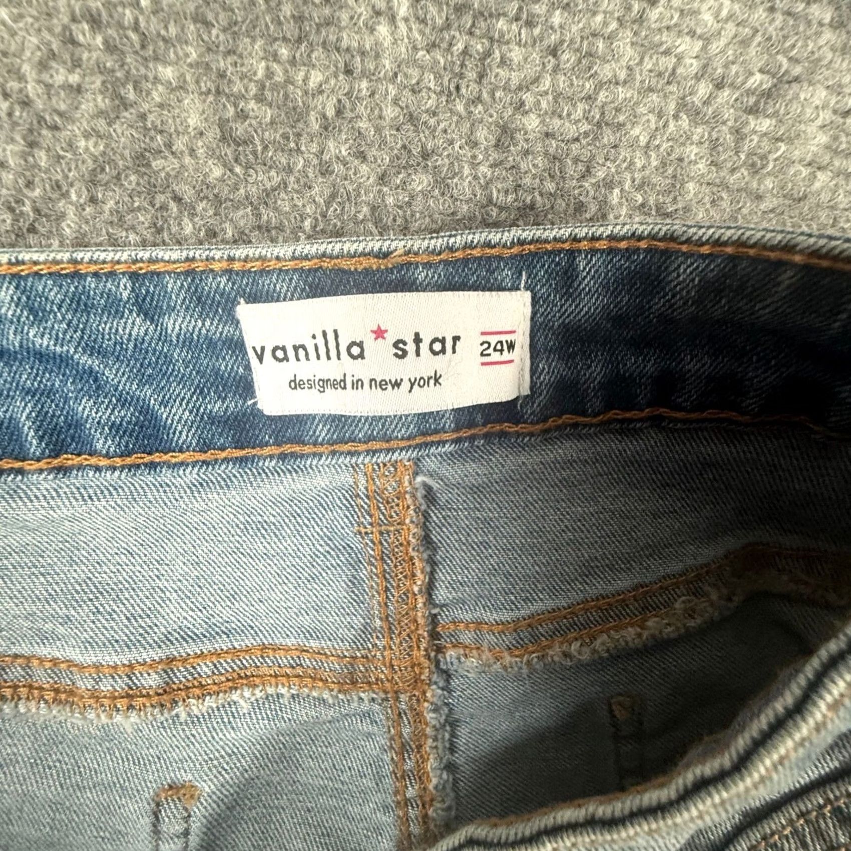 Vintage Vanilla Star Denim Shorts Plus 24 Boho Chic Crochet Trim Frayed Hem Pocket Bag Size 42" / US 20 - 4 Thumbnail
