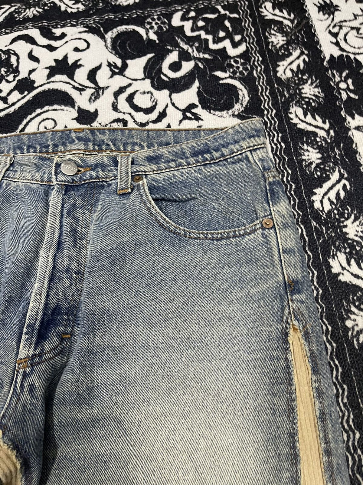 Iceberg 90s ICEBERG JEANS SIDE CORDUROY DESIGN RARE Size US 31 - 9 Thumbnail