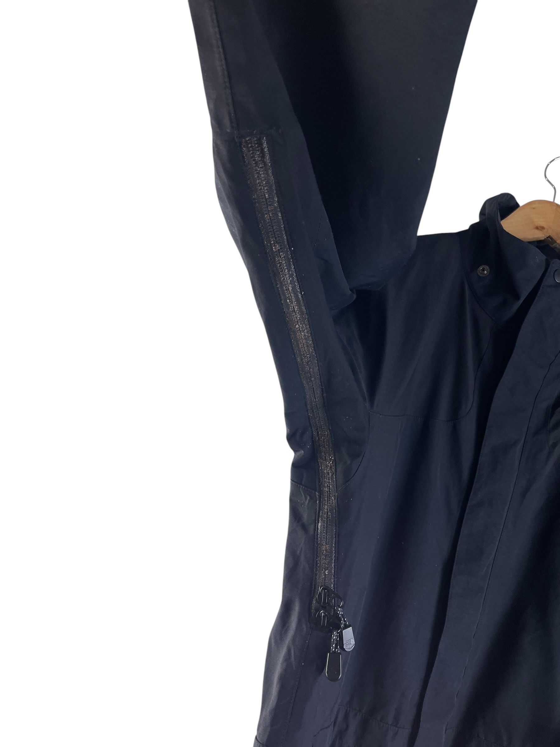 The North Face Vintage The North Face Gore-Tex Shell Jacket Black Pit Zip Size US M / EU 48-50 / 2 - 7 Thumbnail