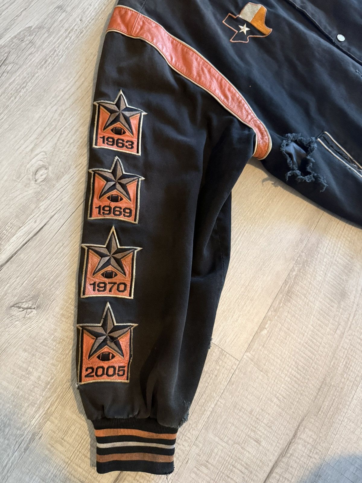 JH Design Longhorns 2005 National Championship Jacket Size US XL / EU 56 / 4 - 2 Thumbnail