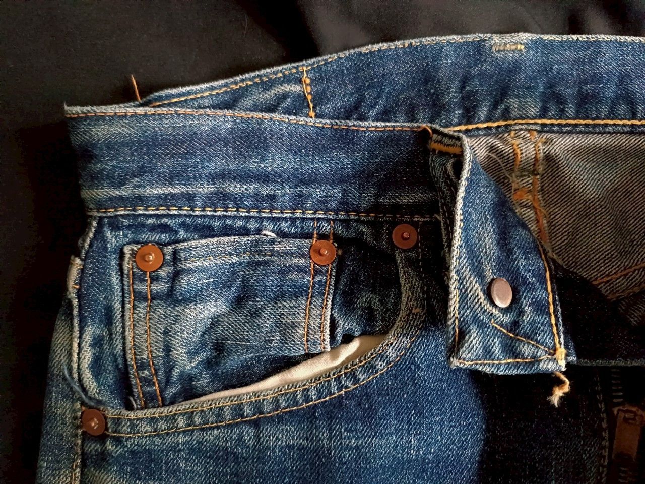 Levi's Vintage 40s Levi's 501xx Big E Hidden Rivet Oneside Red Tab. Size US 28 / EU 44 - 7 Thumbnail