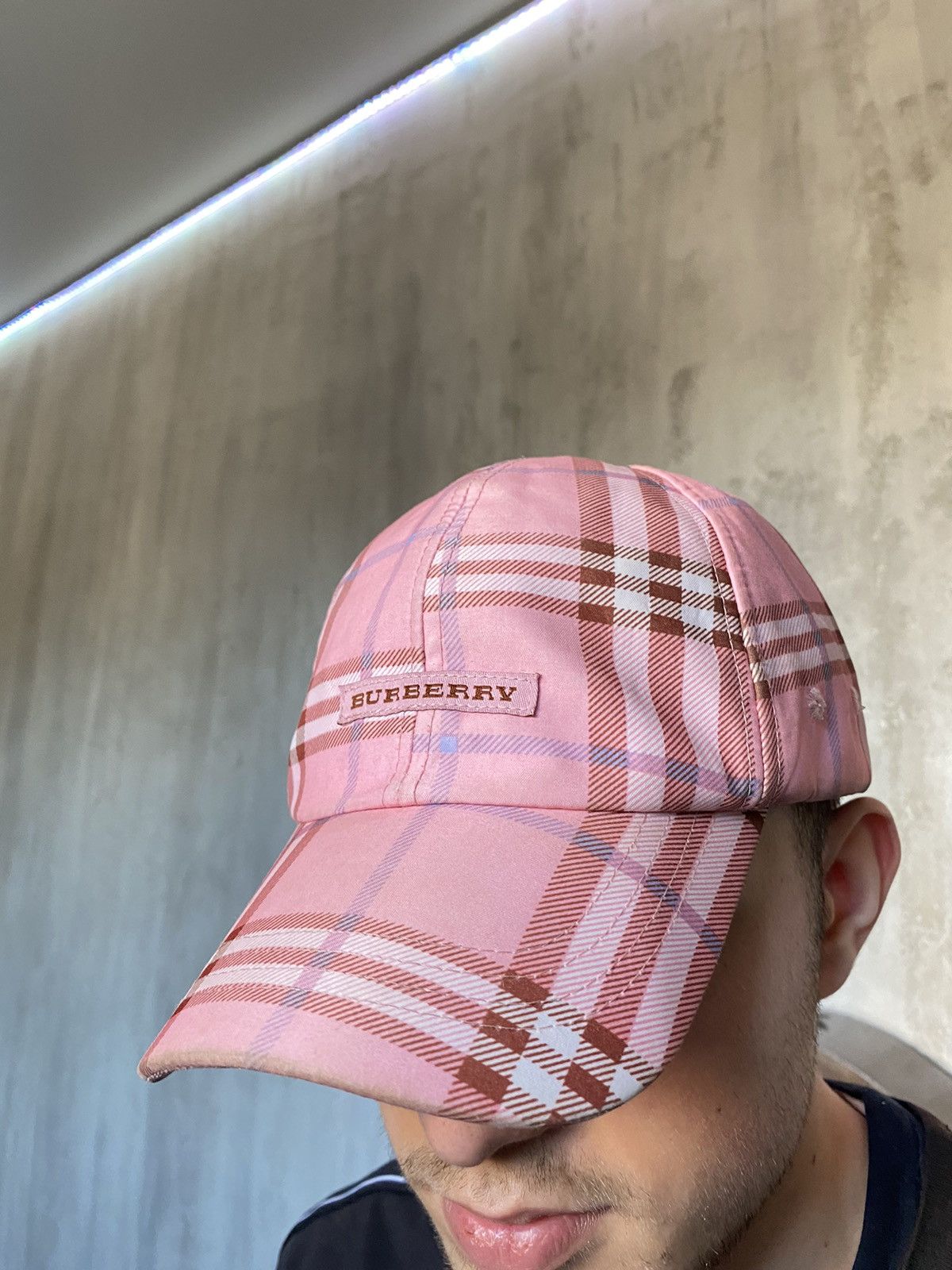 Burberry ❗️EXTRA RARE❗️pink burberry vintage luxury cap Size ONE SIZE - 1 Thumbnail