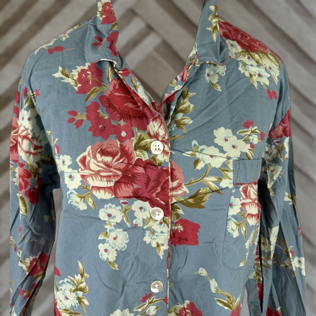 Vintage The Chandler Collection Pajama Top M Womens Dusty Blue Floral Cotton Button Front Long Sleeve Size M / US 6-8 / IT 42-44 - 1 Thumbnail