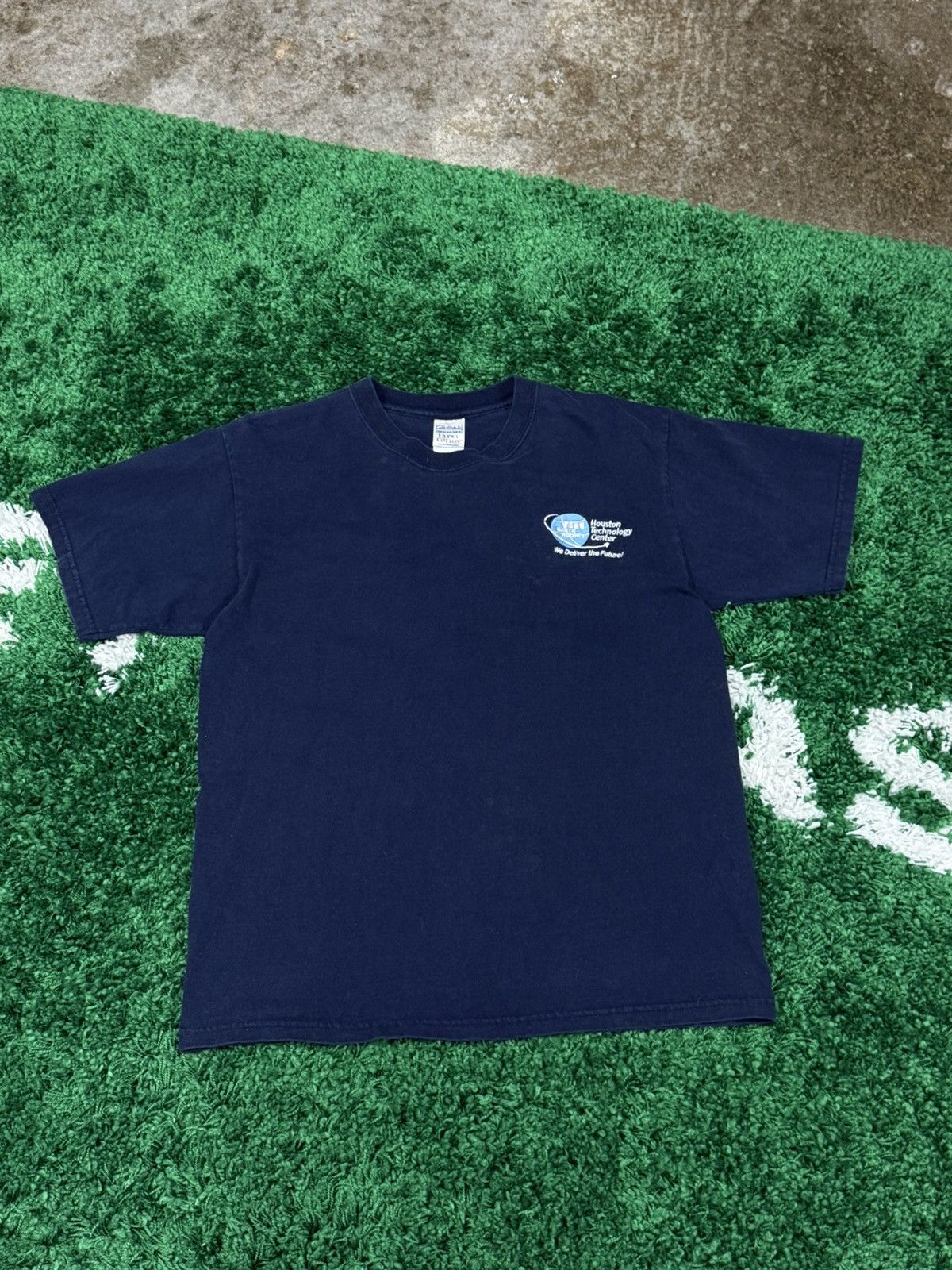 Vintage Vintage Gildan Ultra Cotton Houston Baker Hughes Tee Texas Size US L / EU 52-54 / 3 - 1 Thumbnail