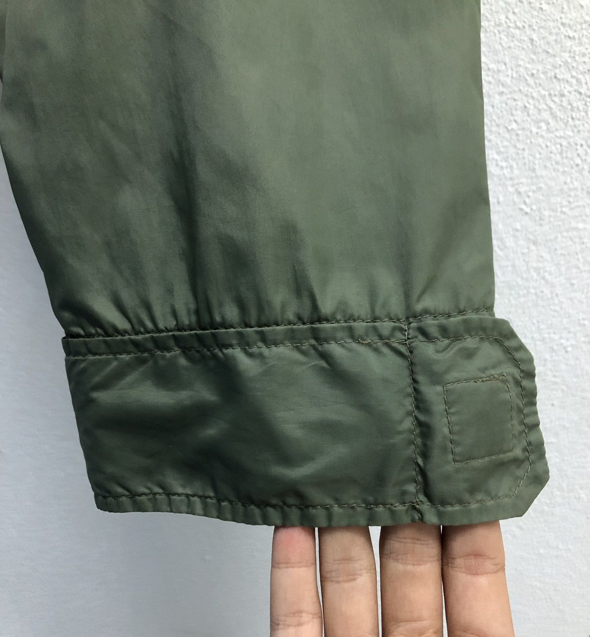 Japanese Brand Hiromichi Nakano Olive Green Pullover Windbreaker Size L Size US L / EU 52-54 / 3 - 14 Thumbnail
