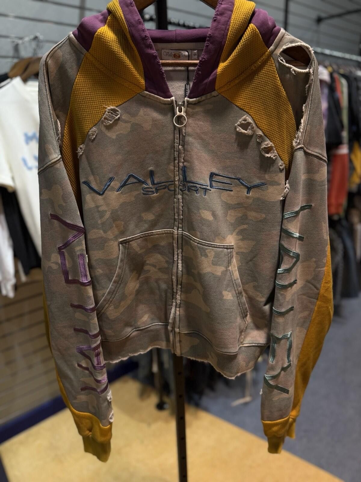 Vale Small - Vale Zip Up Hoodie Authentic Valley Brand New Size US S / EU 44-46 / 1 - 7 Thumbnail