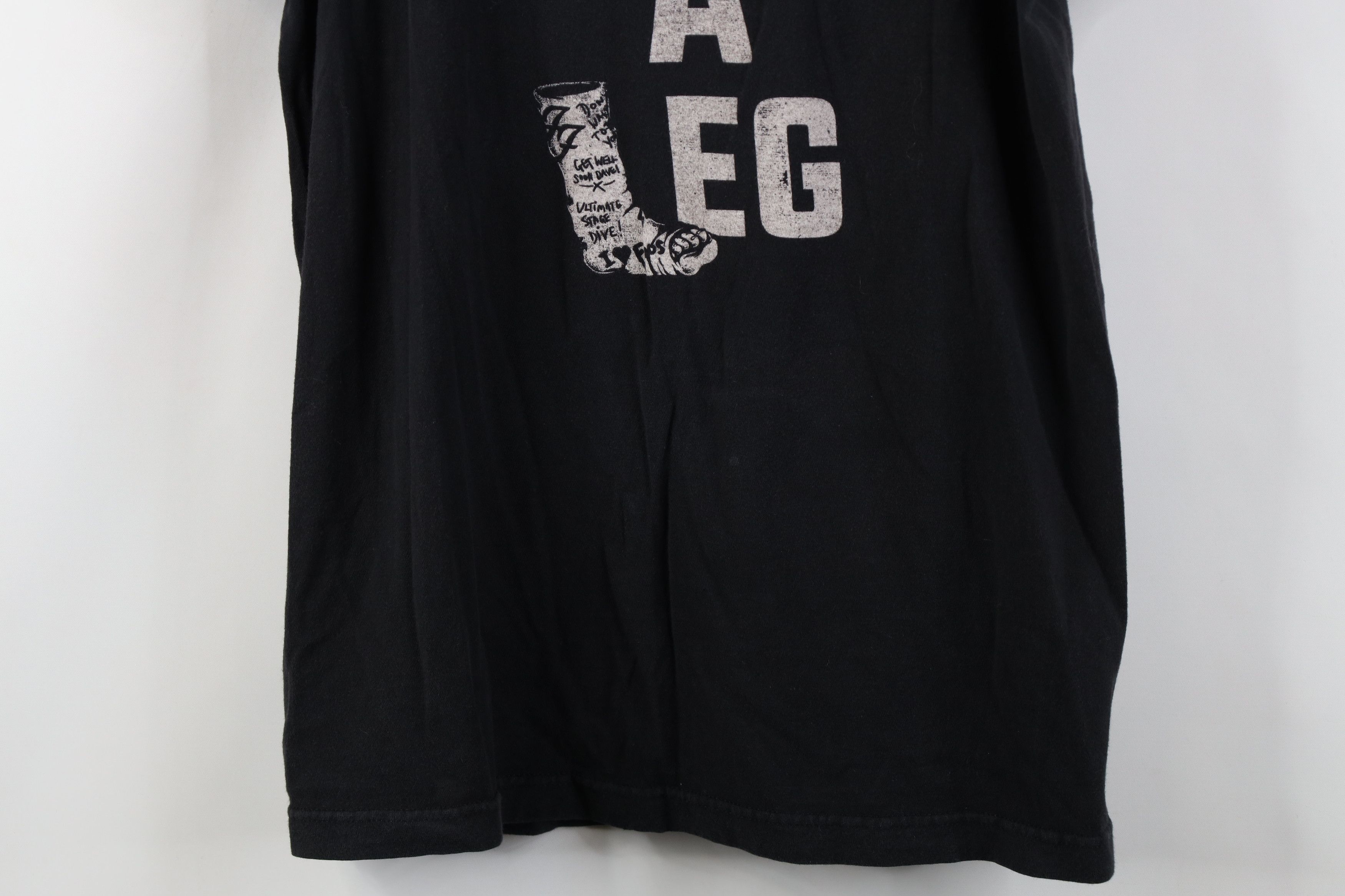 Vintage Vintage Y2K Break A Leg Tour Foo Fighters Band T-Shirt Size US S / EU 44-46 / 1 - 3 Thumbnail