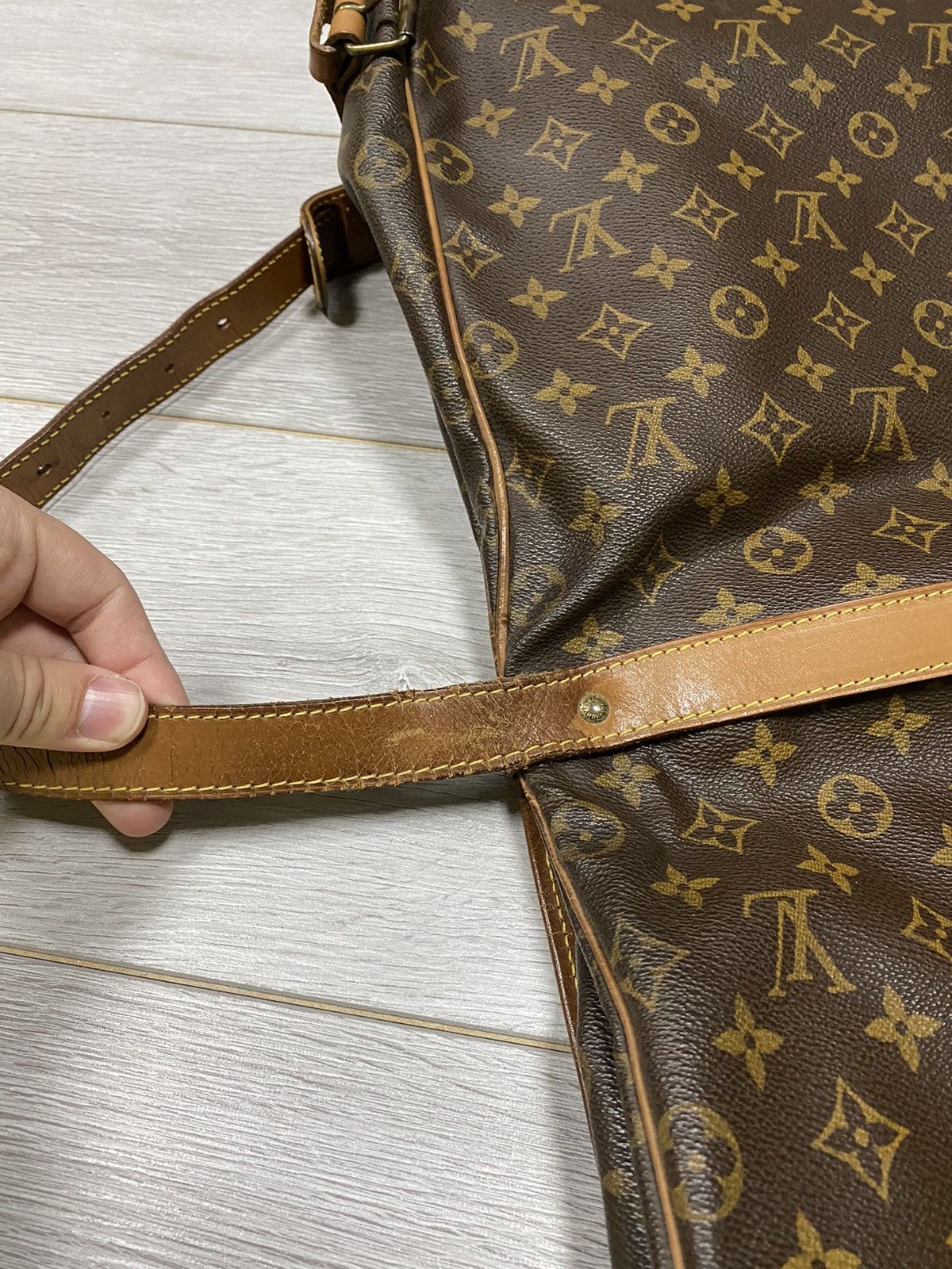 Louis Vuitton Louis Vuitton saumur crossbody bag LV monogram Size ONE SIZE - 9 Thumbnail