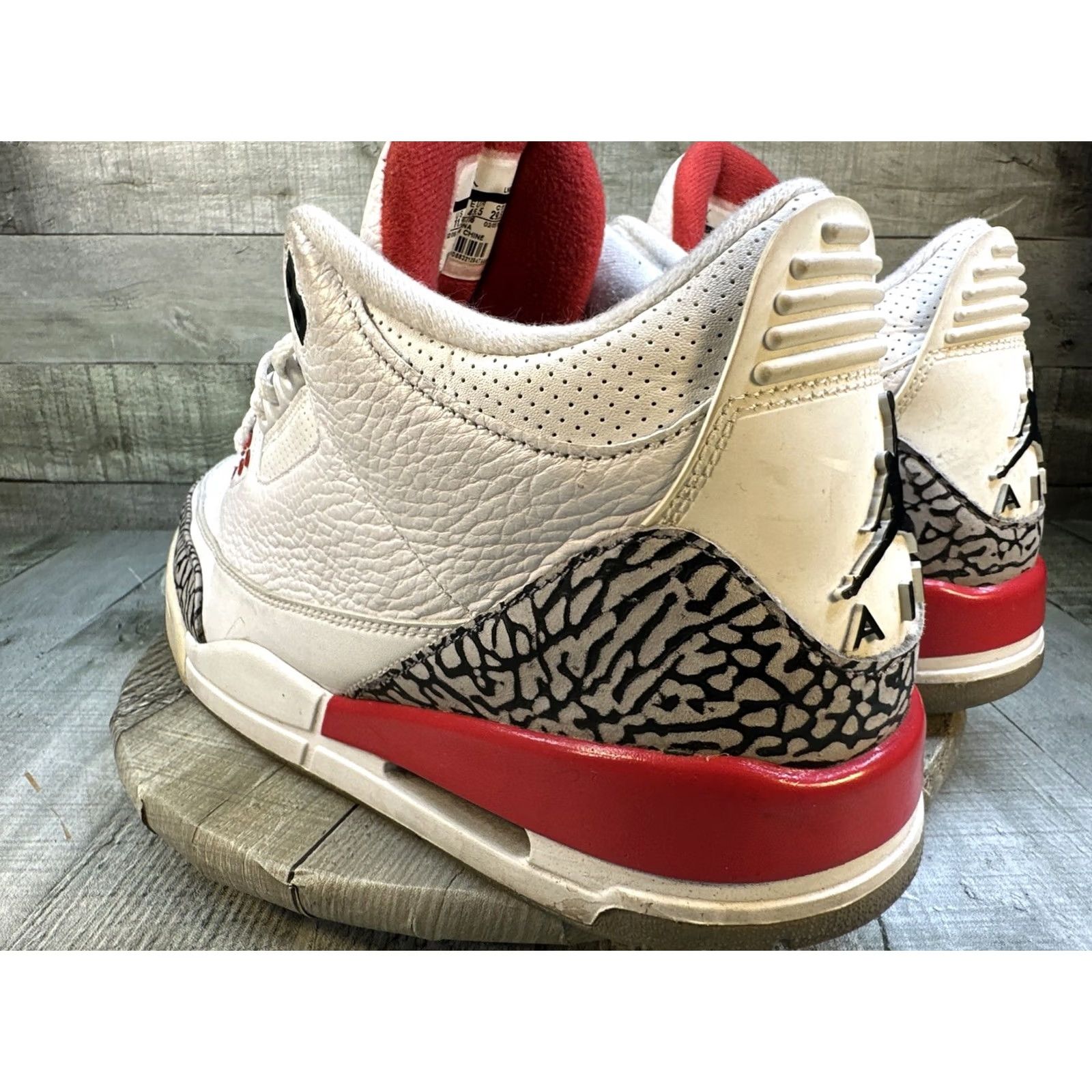 Jordan Brand Nike Air Jordan 3 Retro Hall of Fame 2018 Cement Sneaker Men 11.5 White 2018 Low Top M 136064-116 Size US 11 / EU 44 - 5 Thumbnail